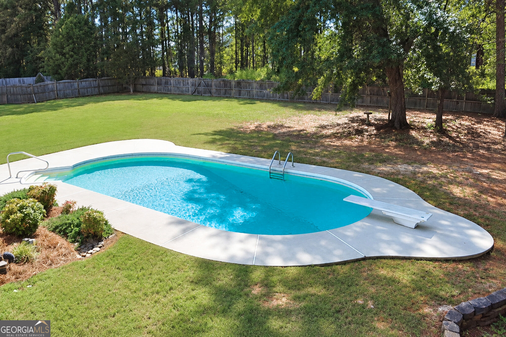 213 Suffolk Way Property Photo 6