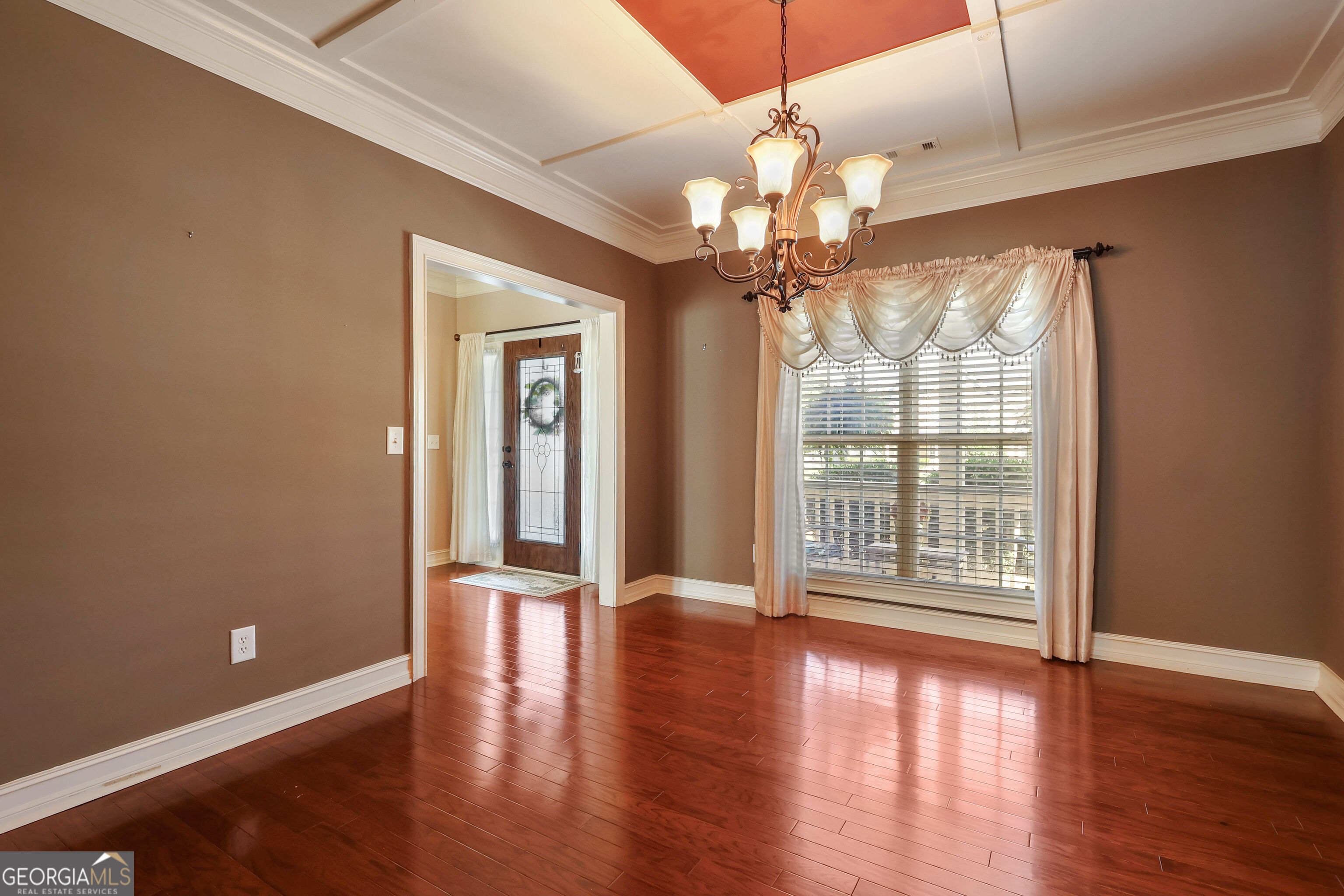213 Suffolk Way Property Photo 12