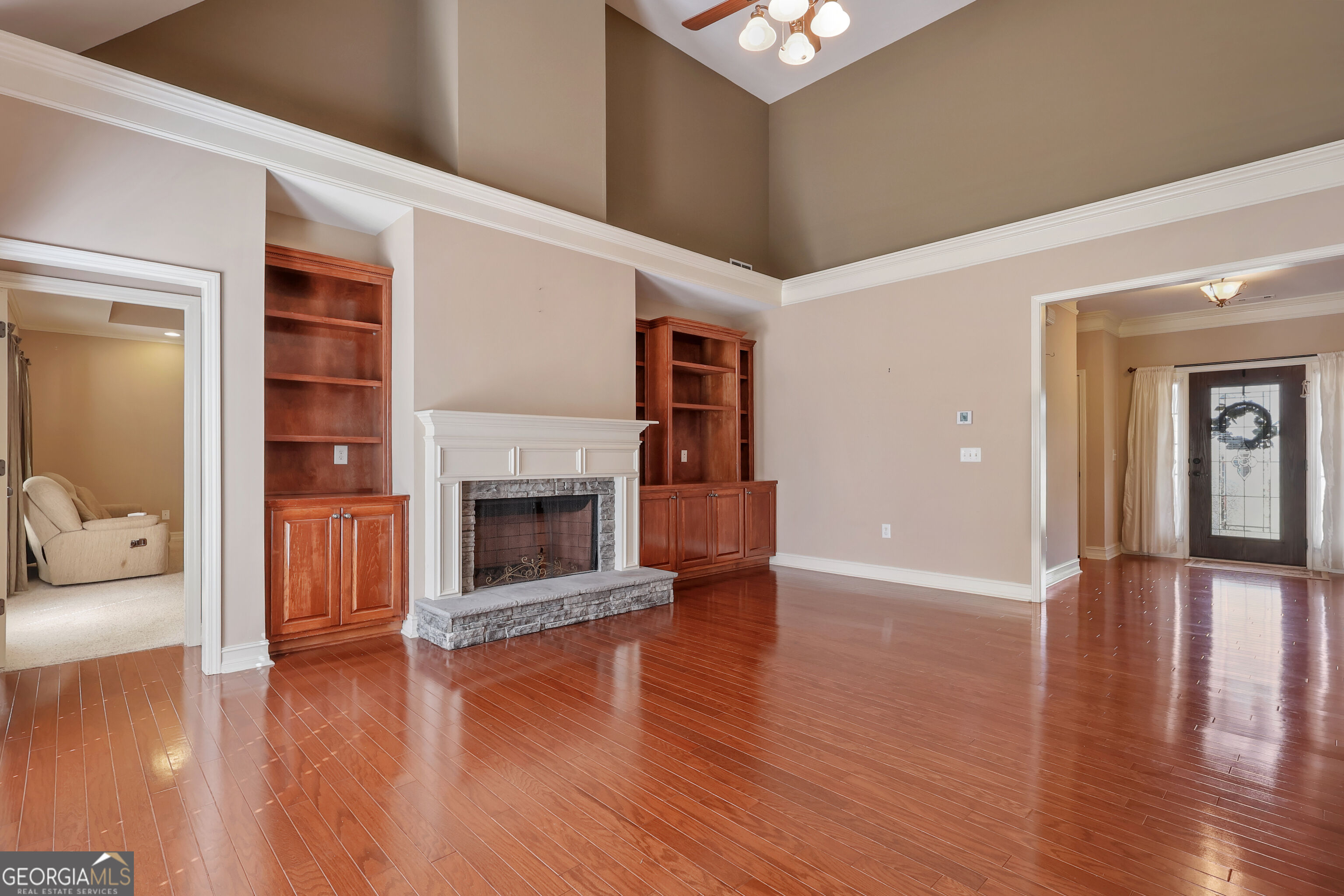 213 Suffolk Way Property Photo 14