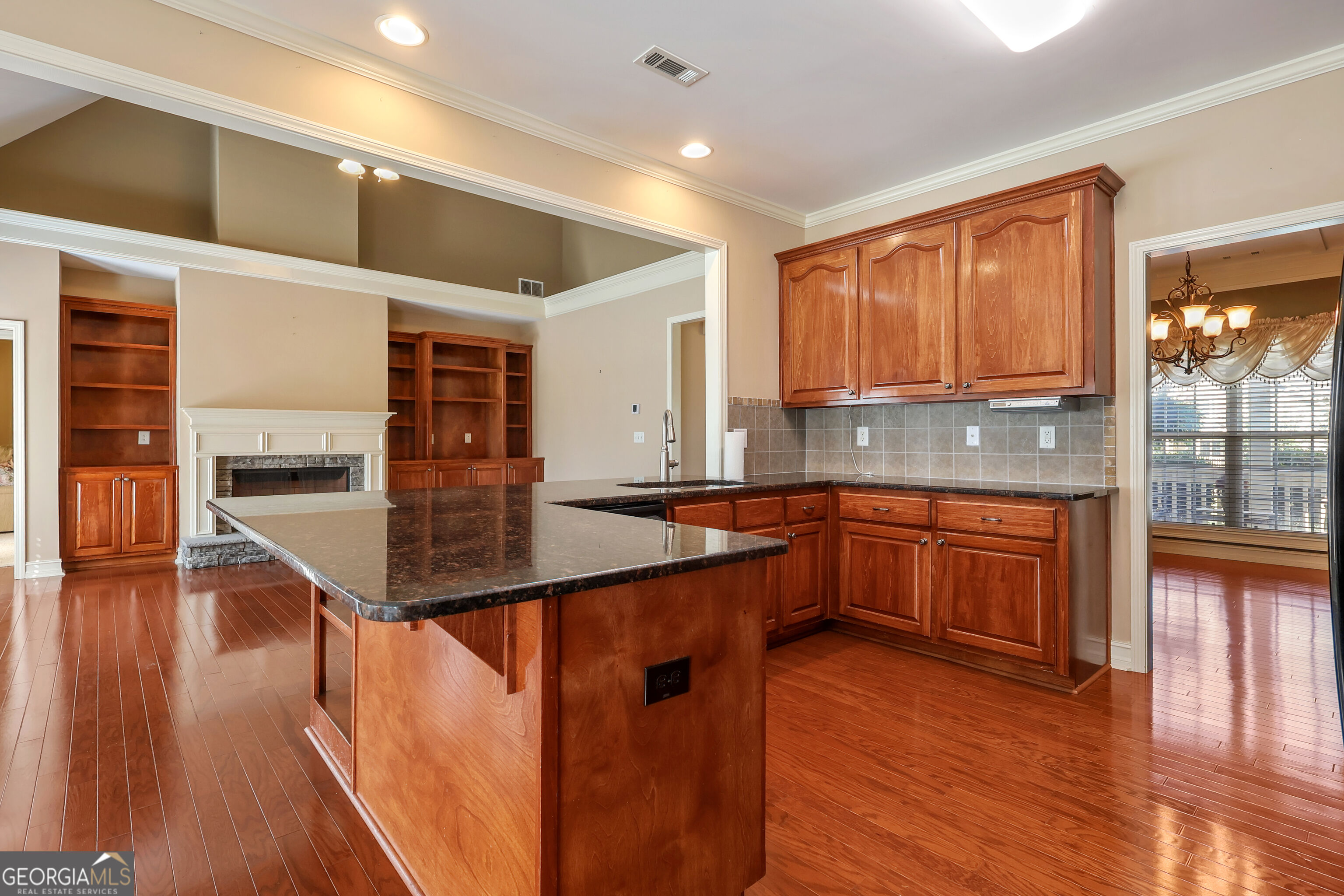 213 Suffolk Way Property Photo 16