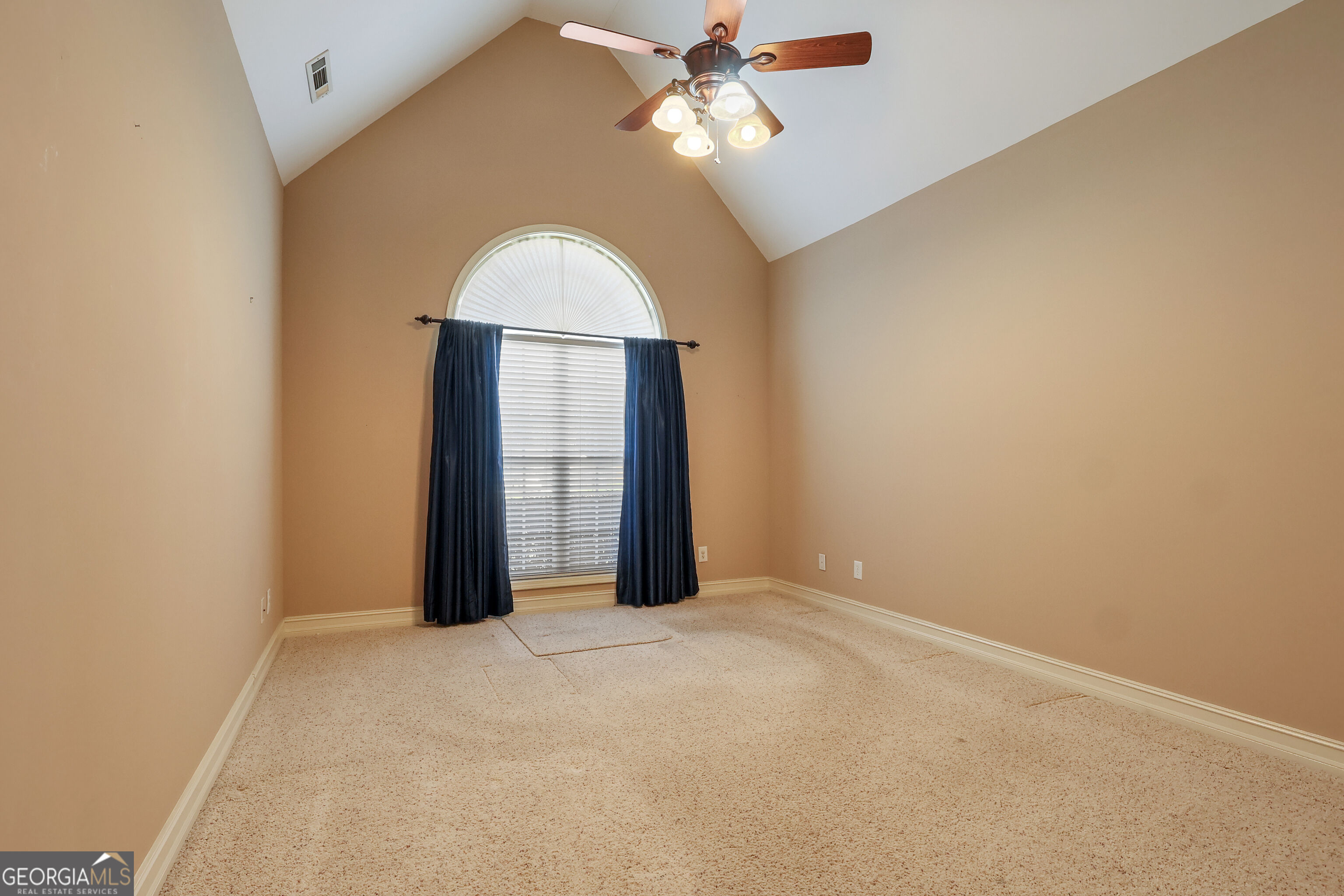 213 Suffolk Way Property Photo 29