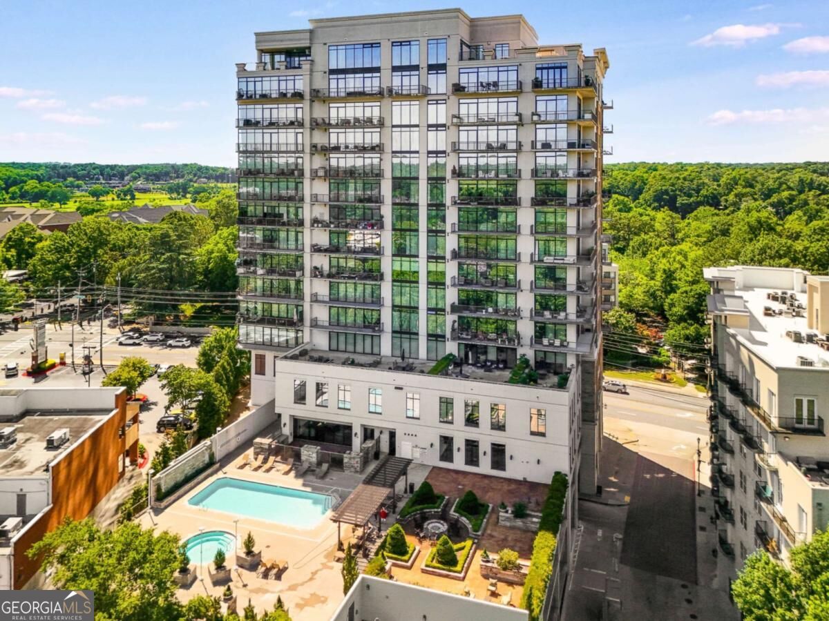 2233 Peachtree Road Ne # 402 Property Photo 1