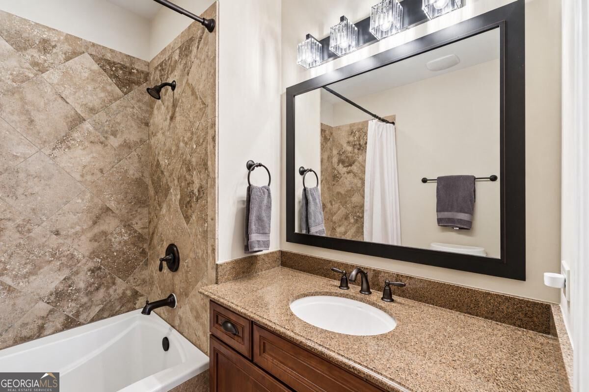 2233 Peachtree Road Ne # 402 Property Photo 27
