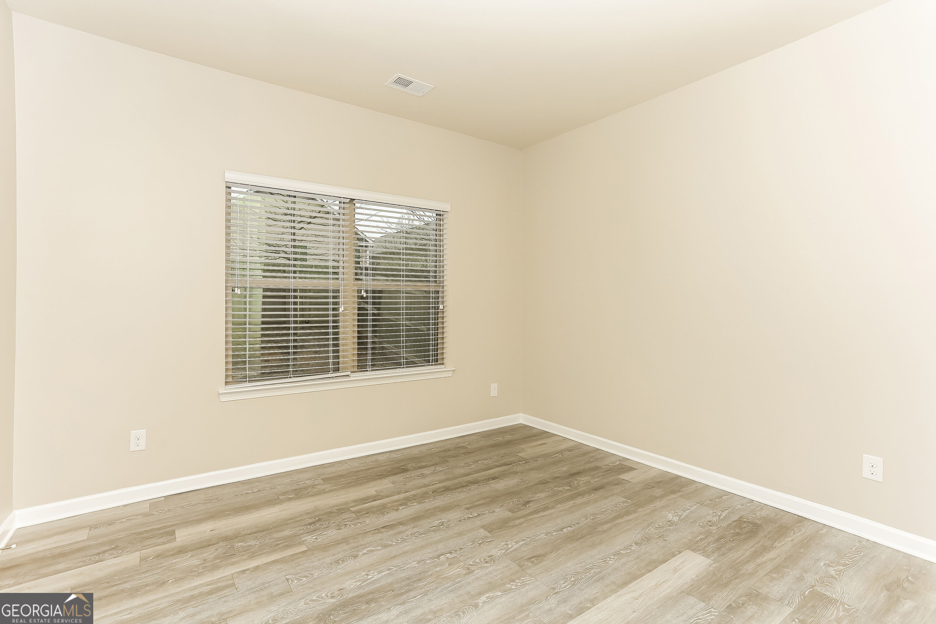 298 Emporia Loop Property Photo 10