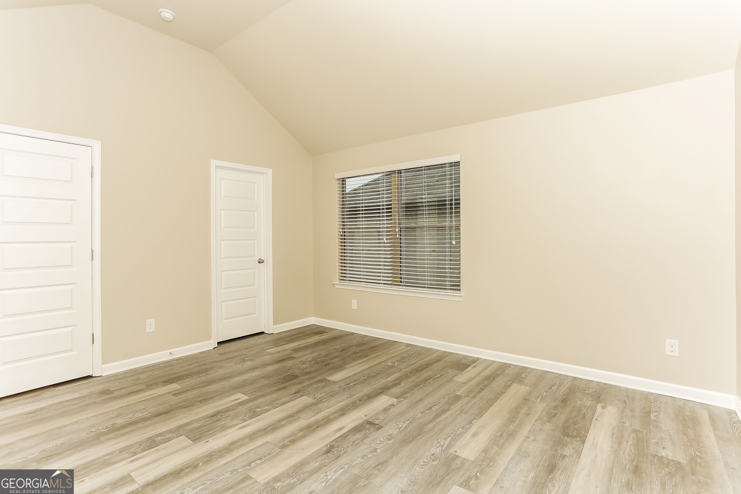 298 Emporia Loop Property Photo 11