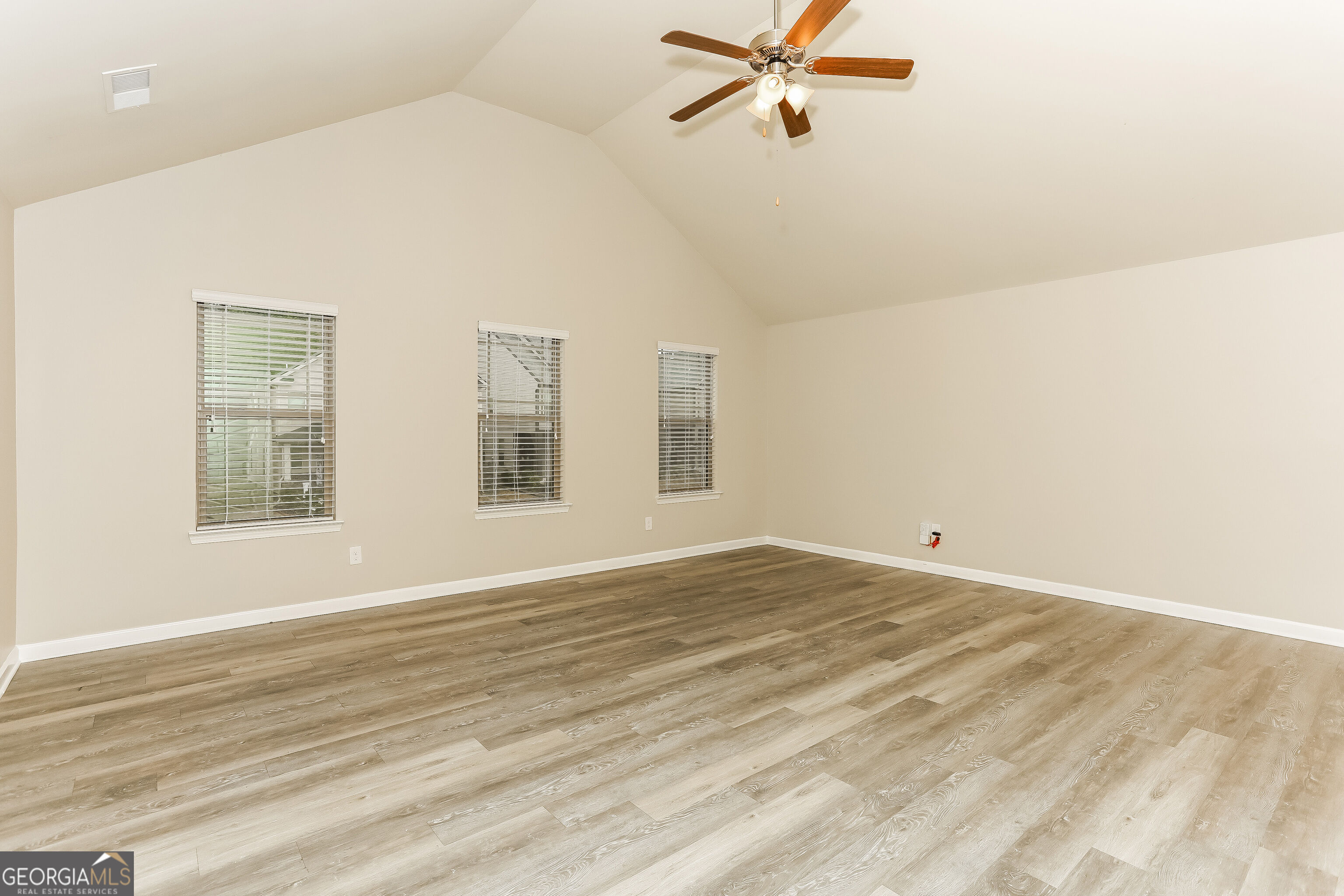 298 Emporia Loop Property Photo 12