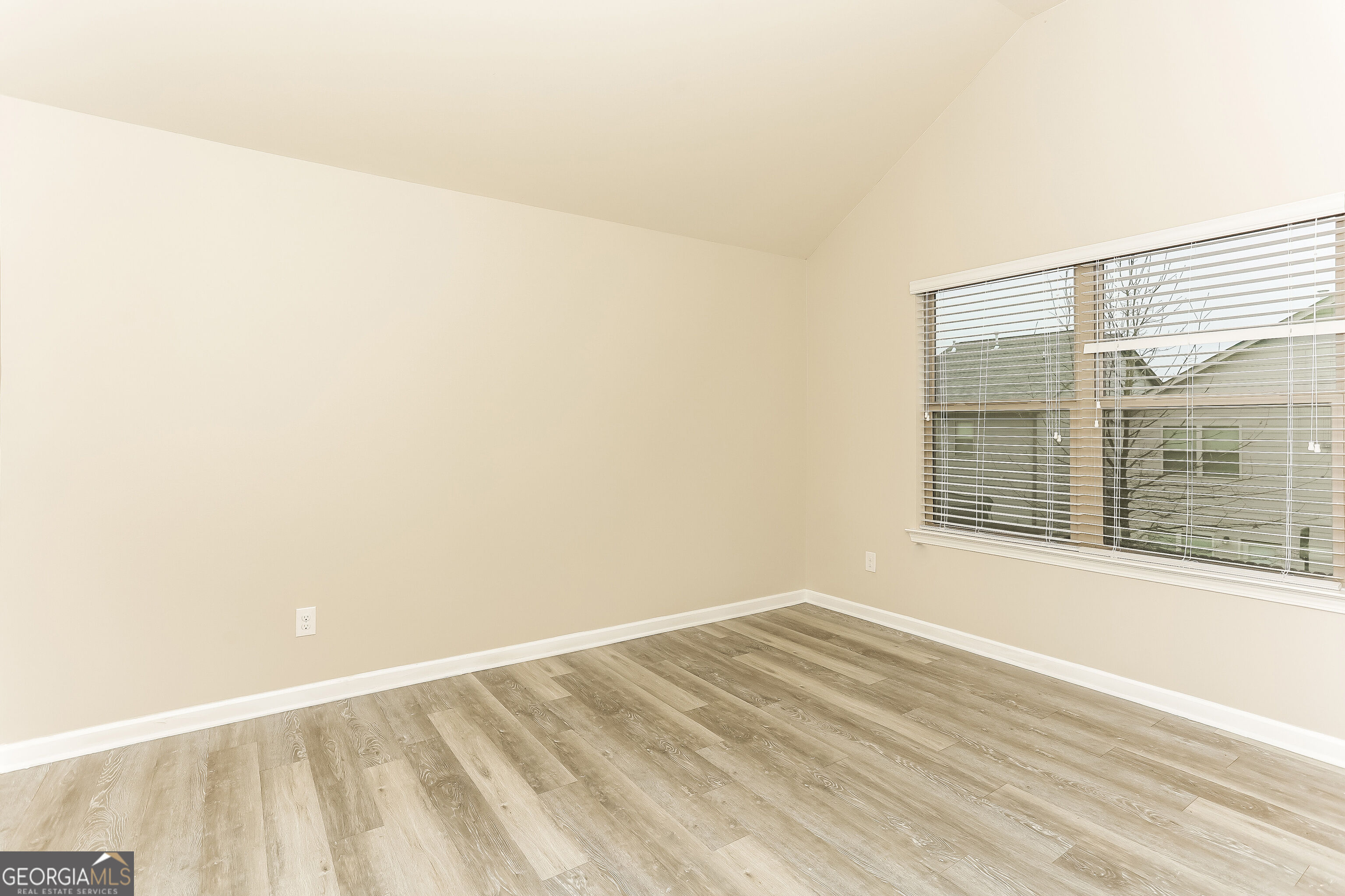 298 Emporia Loop Property Photo 13