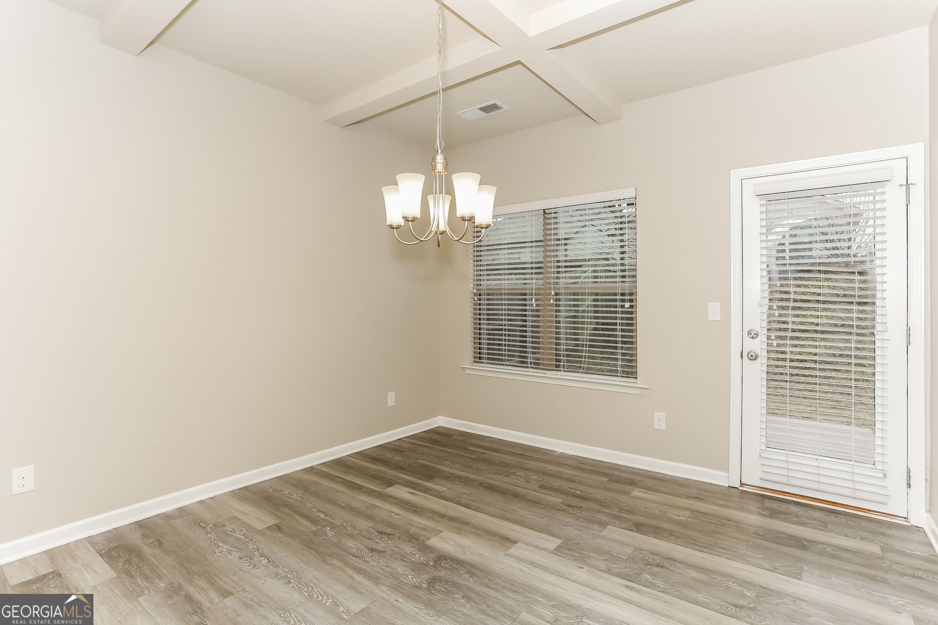 298 Emporia Loop Property Photo 14