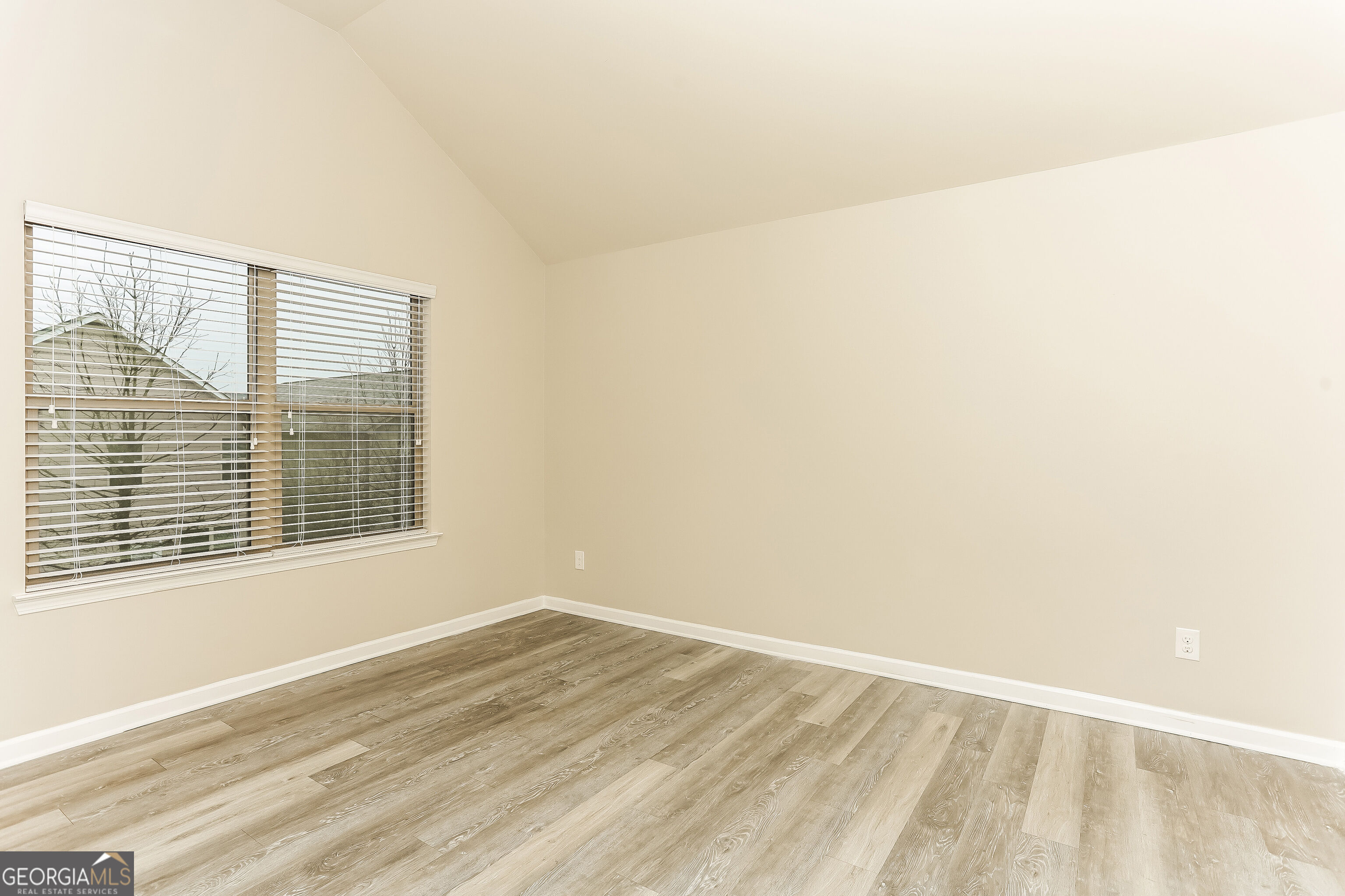 298 Emporia Loop Property Photo 15
