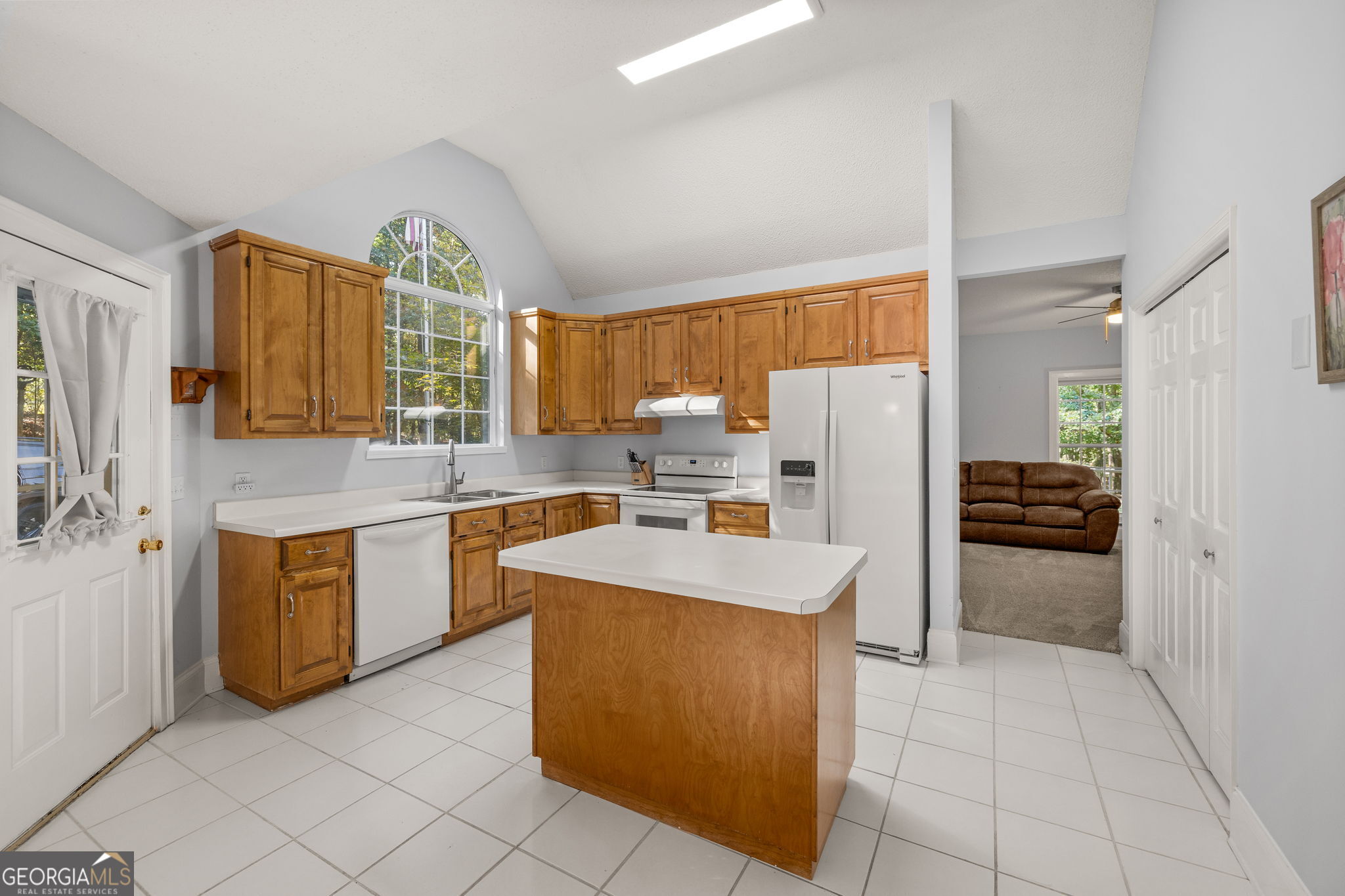 164 Williamson Street Property Photo 14