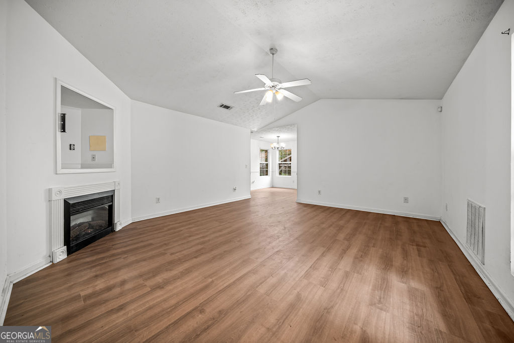 179 Cynthia Court Property Photo 5