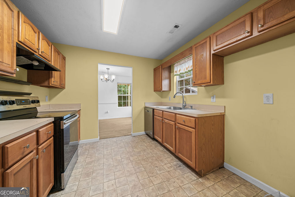 179 Cynthia Court Property Photo 12