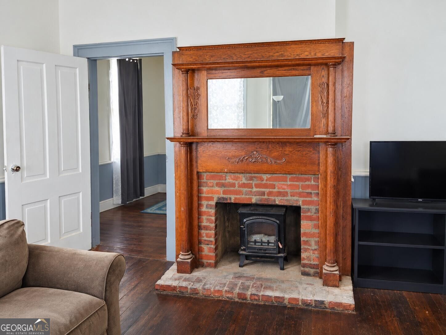 1411 N Lee Street Property Photo 2