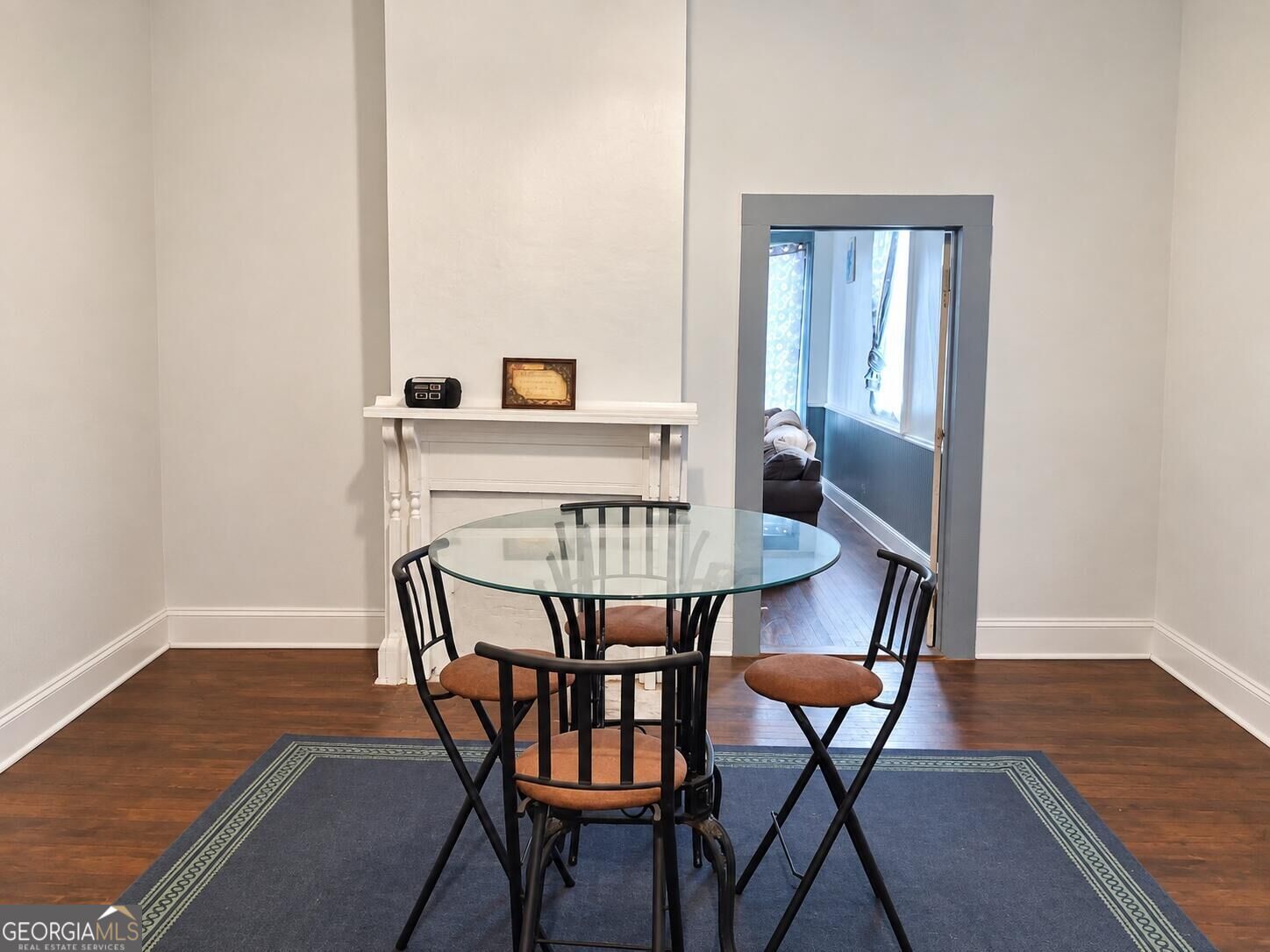 1411 N Lee Street Property Photo 6