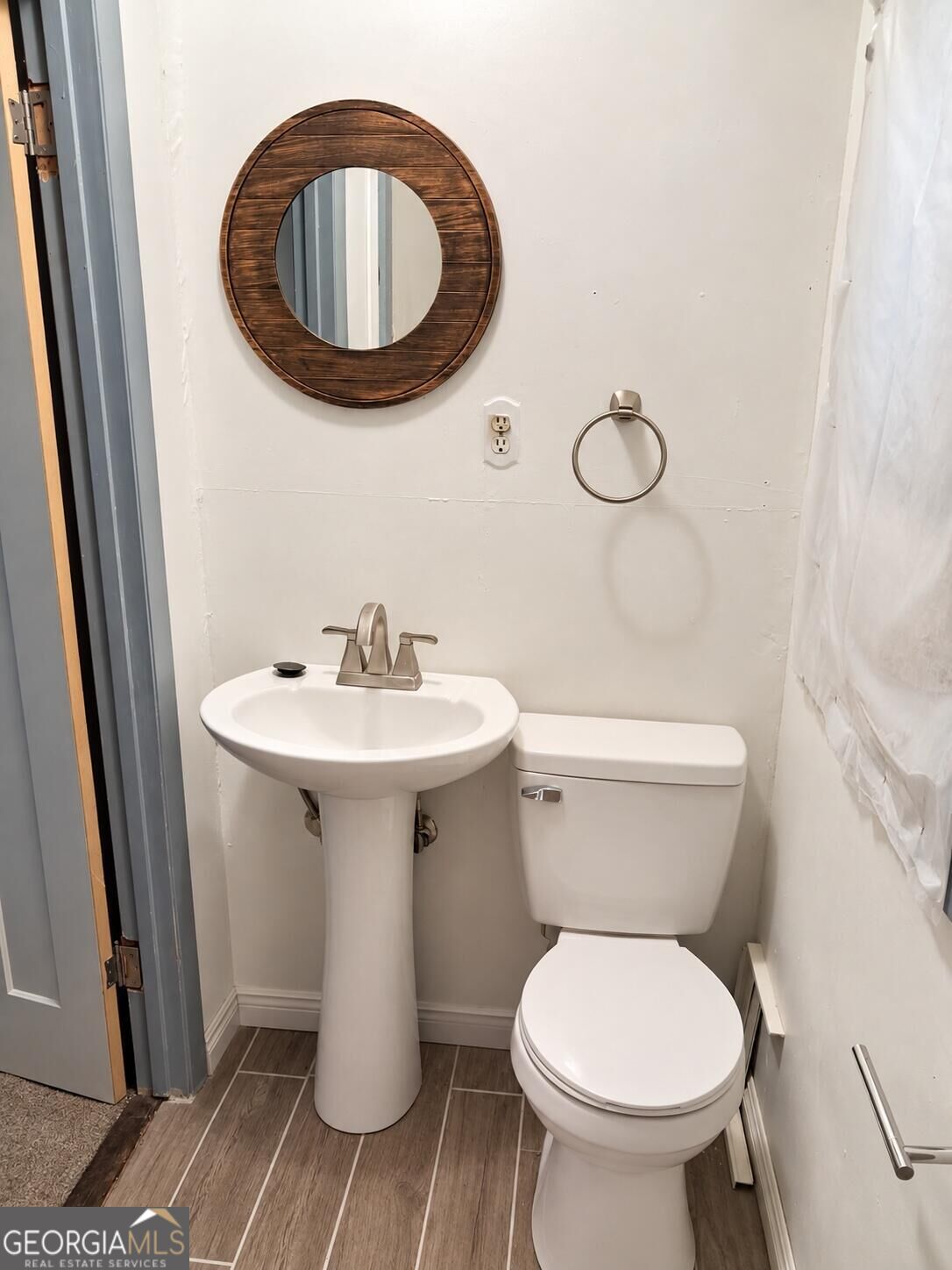 1411 N Lee Street Property Photo 16