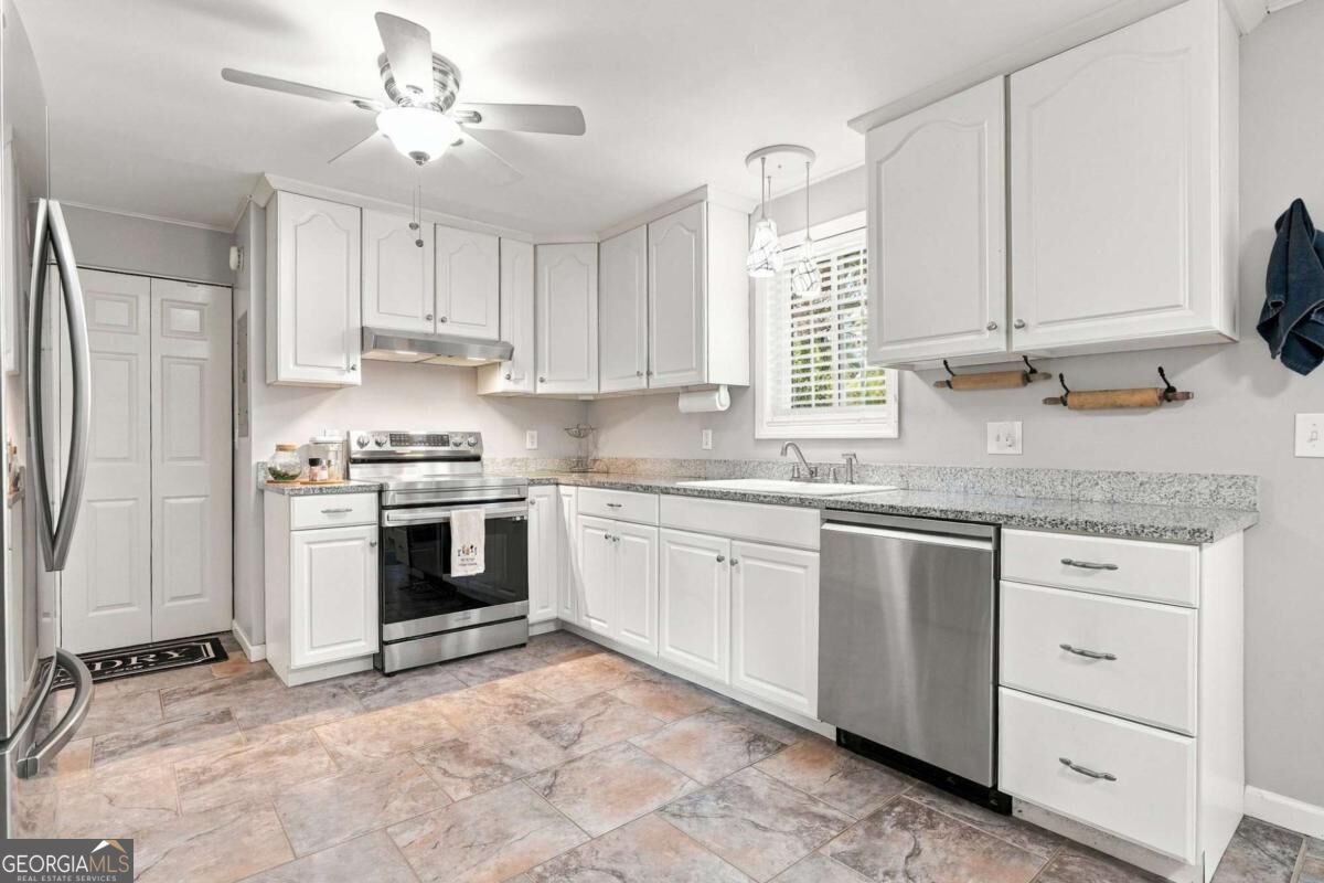 43 Bell Avenue Property Photo 16