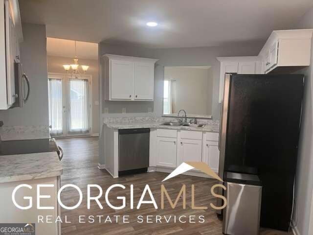 131 Savannah Way Property Photo 5