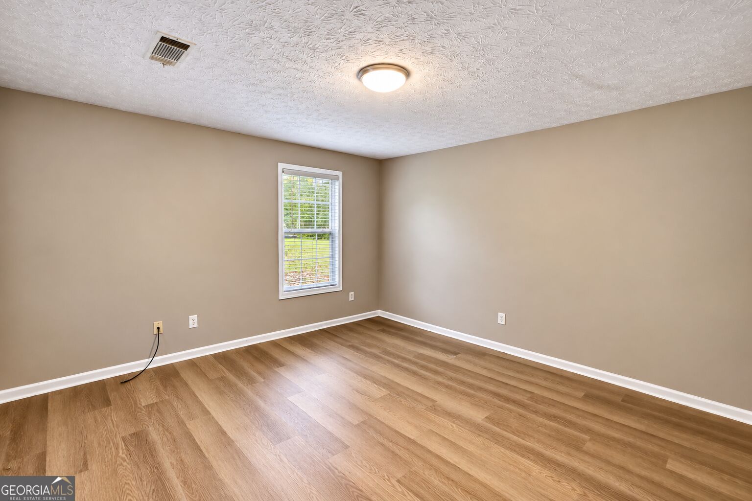 9117 Cecelia Street Sw Property Photo 8