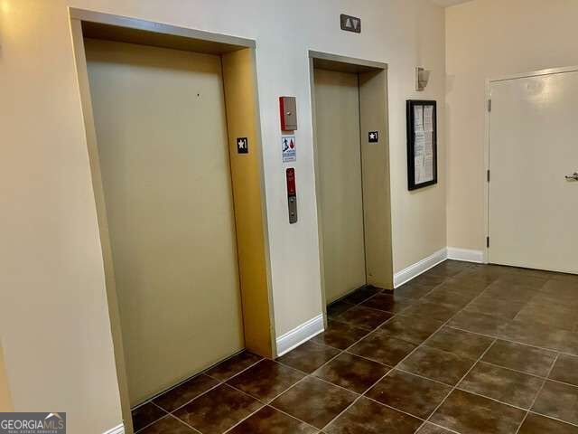898 Oak Street Sw # 1103 Property Photo 24