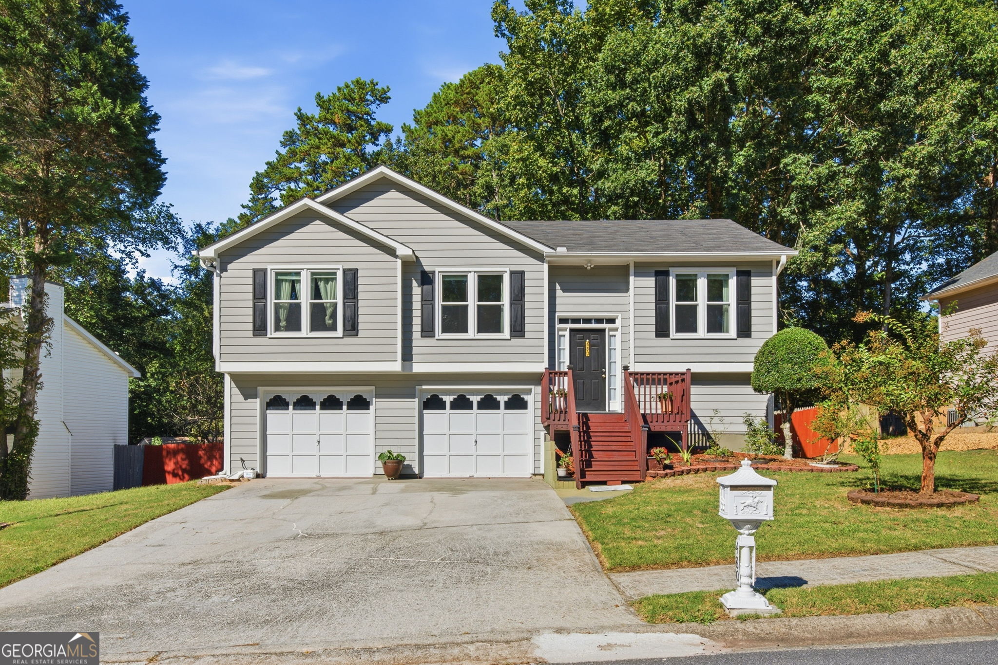 480 Saddle Shoals Drive Property Photo 1