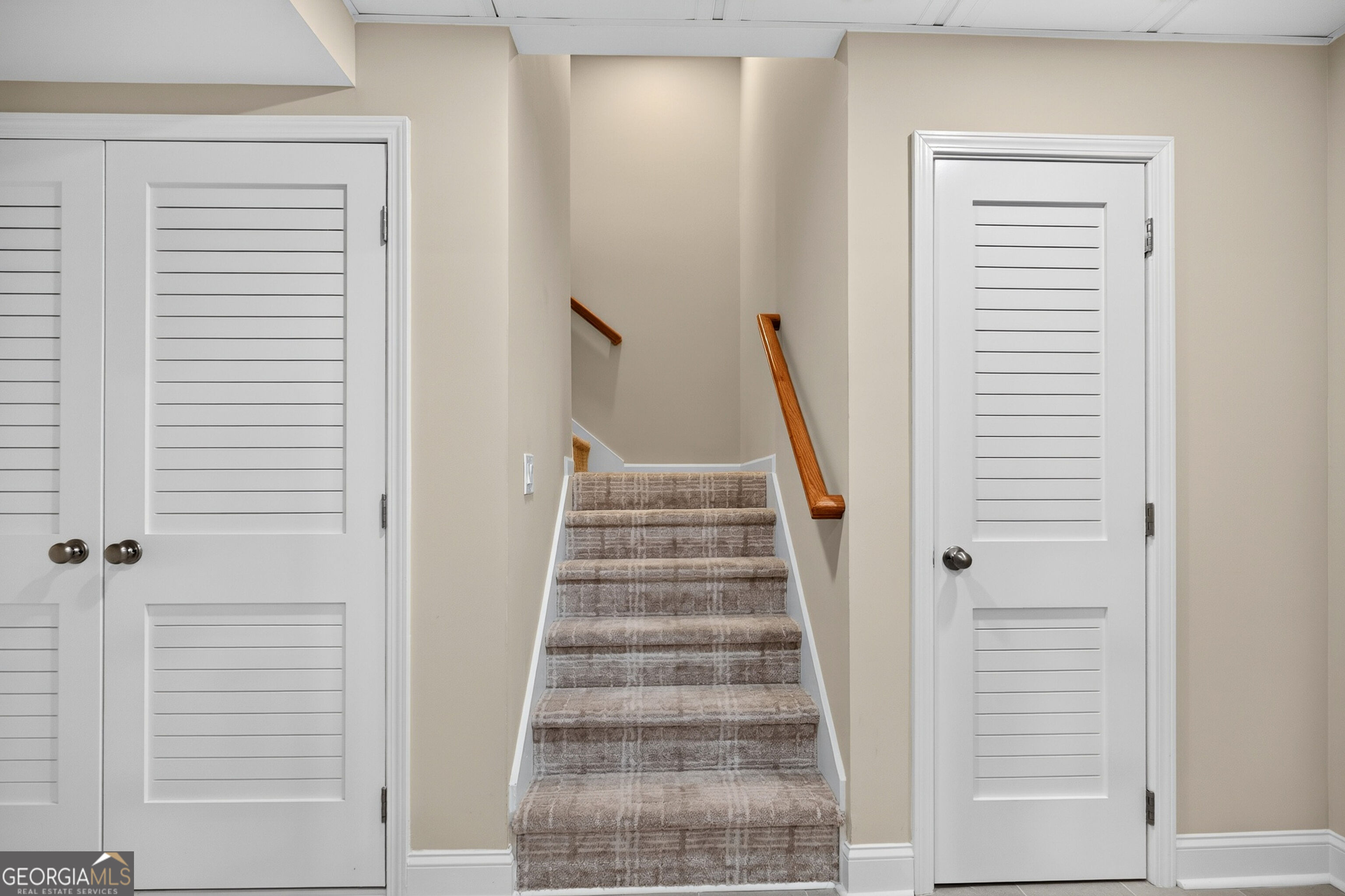 110 Colonnade Drive Property Photo 42