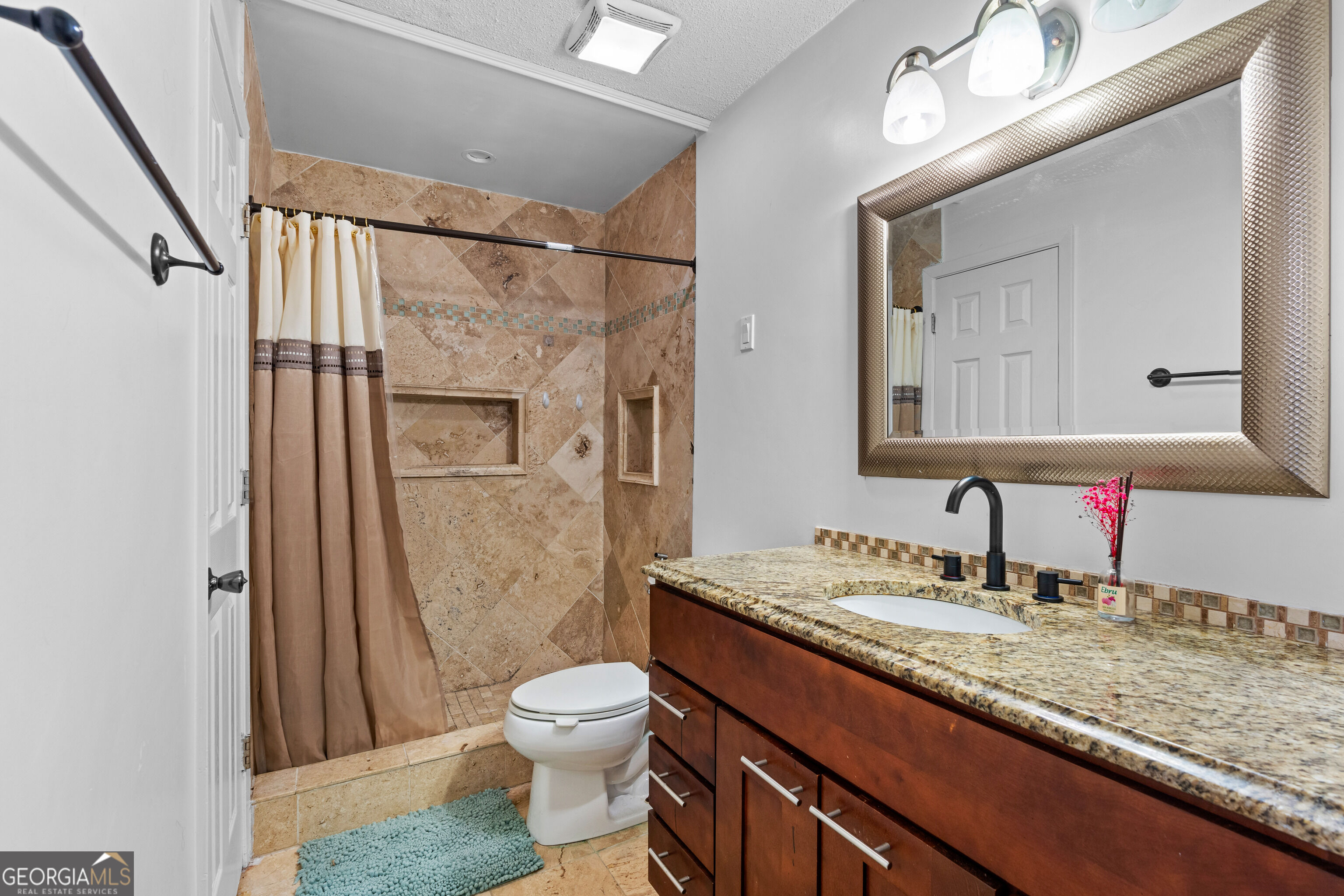 814 Seasons Parkway Property Photo 12