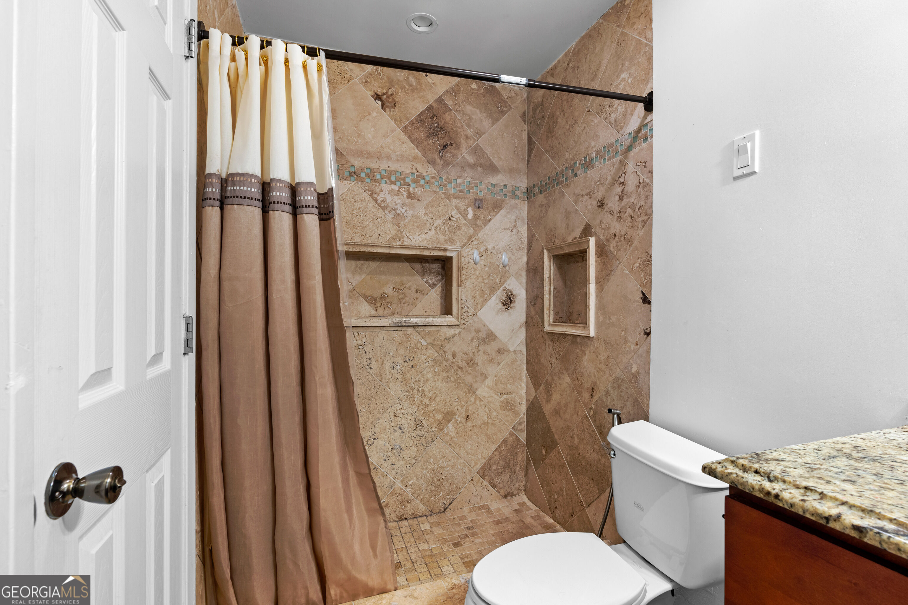 814 Seasons Parkway Property Photo 13