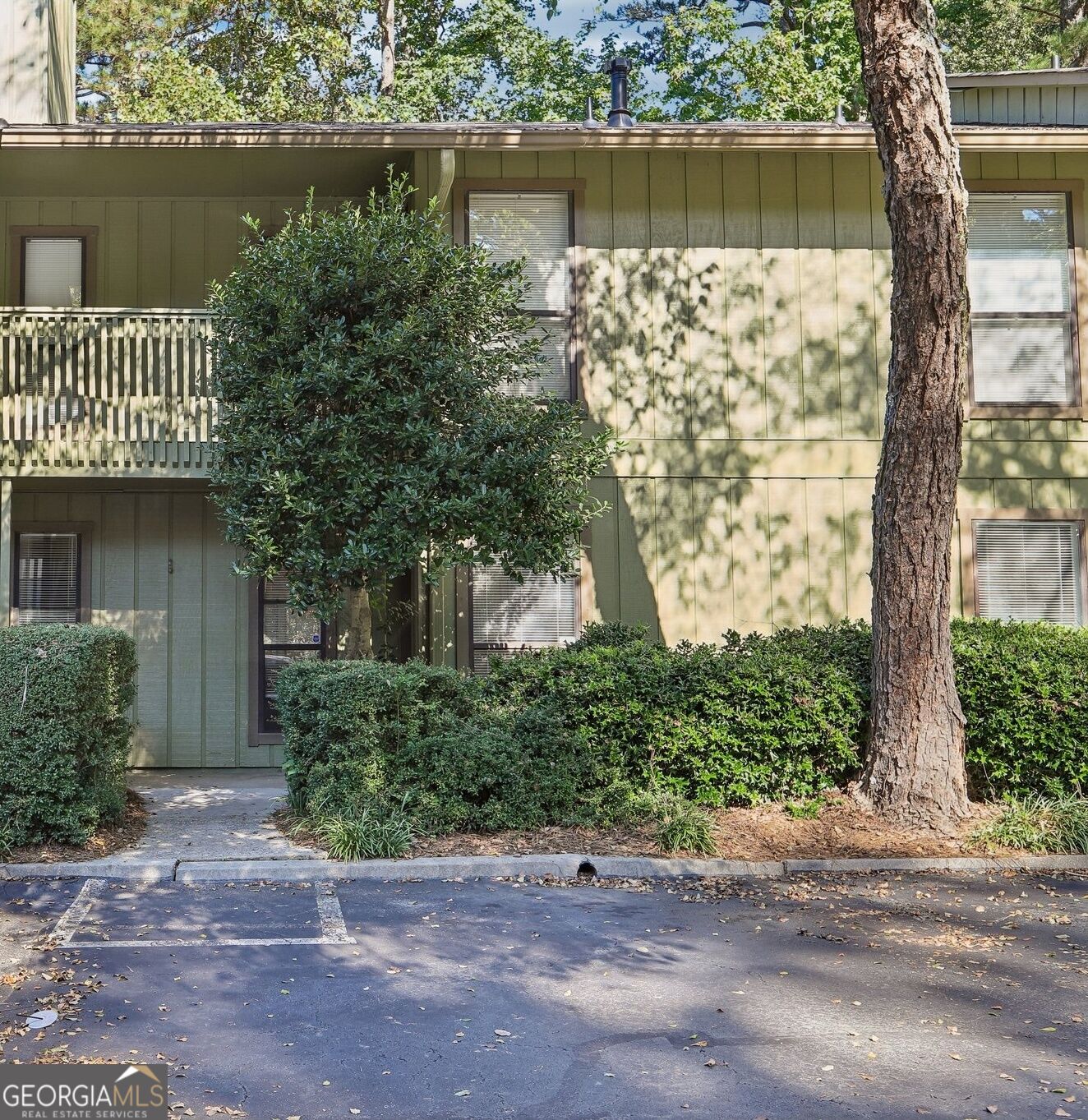 402 Dunbar Drive Property Photo 1