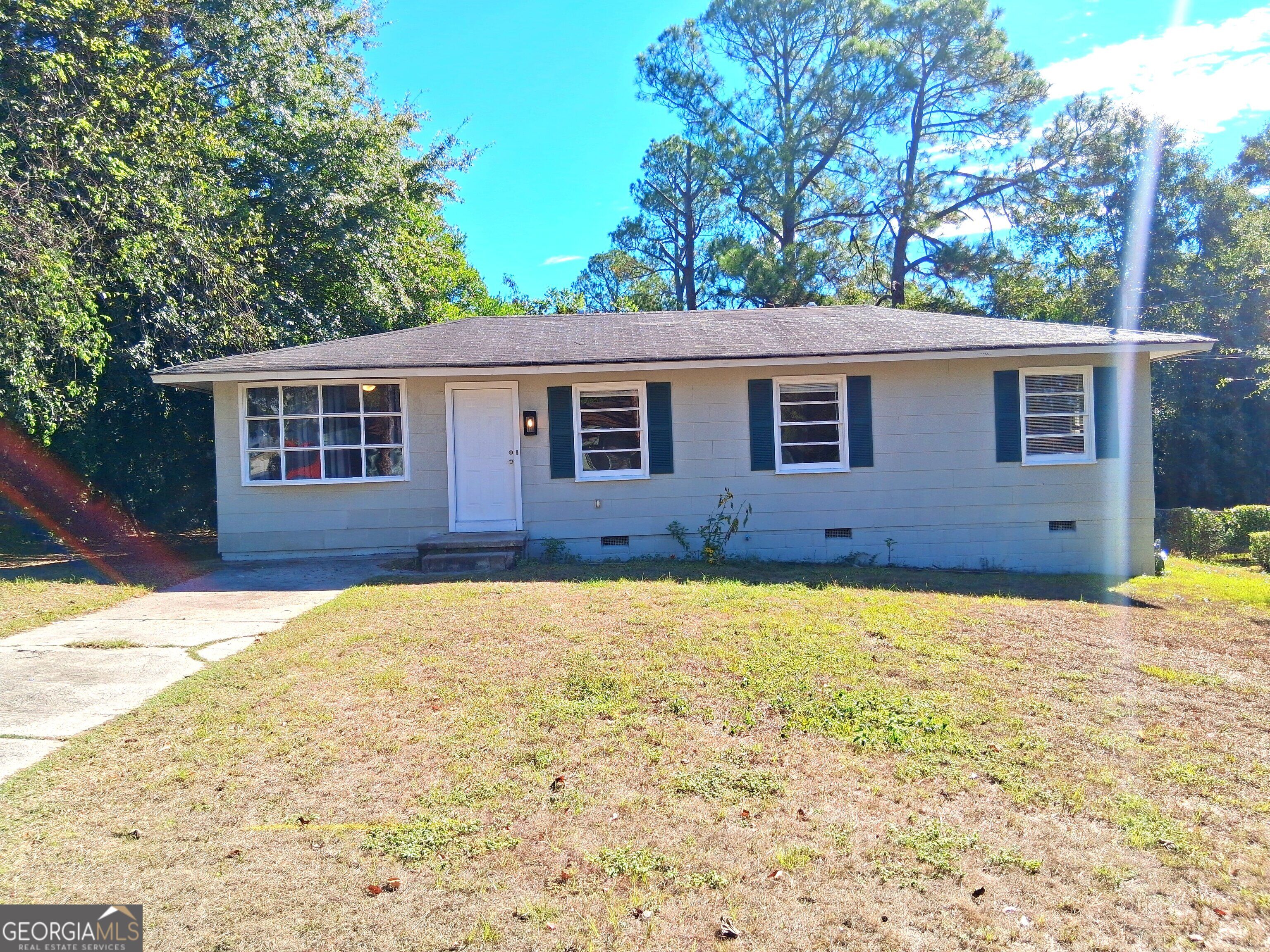 2454 Anthony Circle Property Photo 1