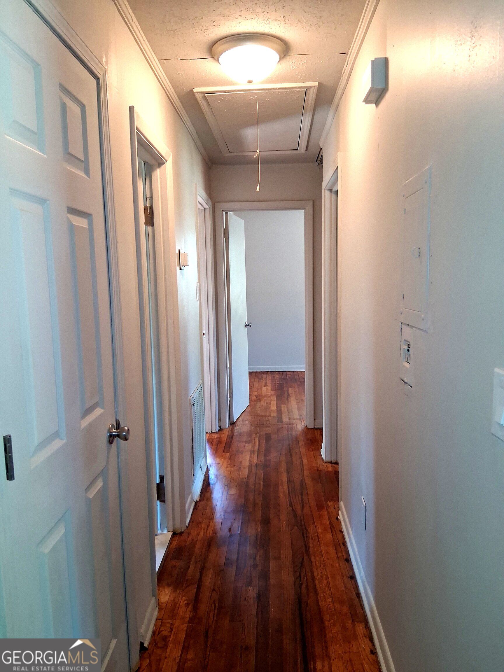 2454 Anthony Circle Property Photo 10