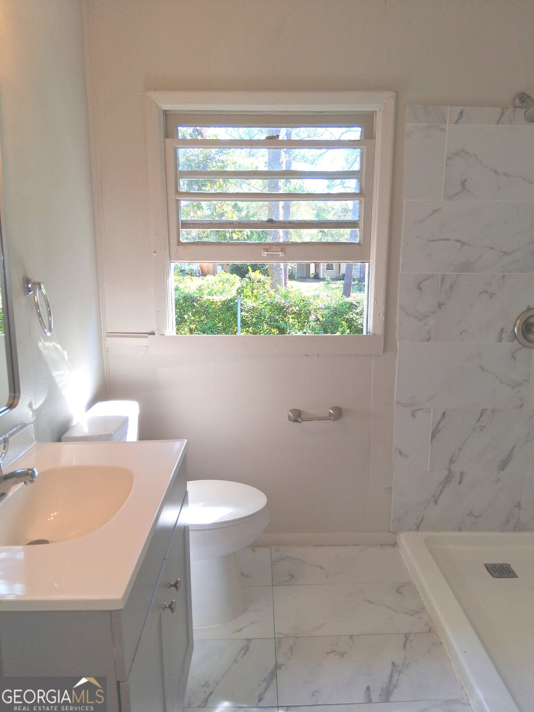 2454 Anthony Circle Property Photo 11
