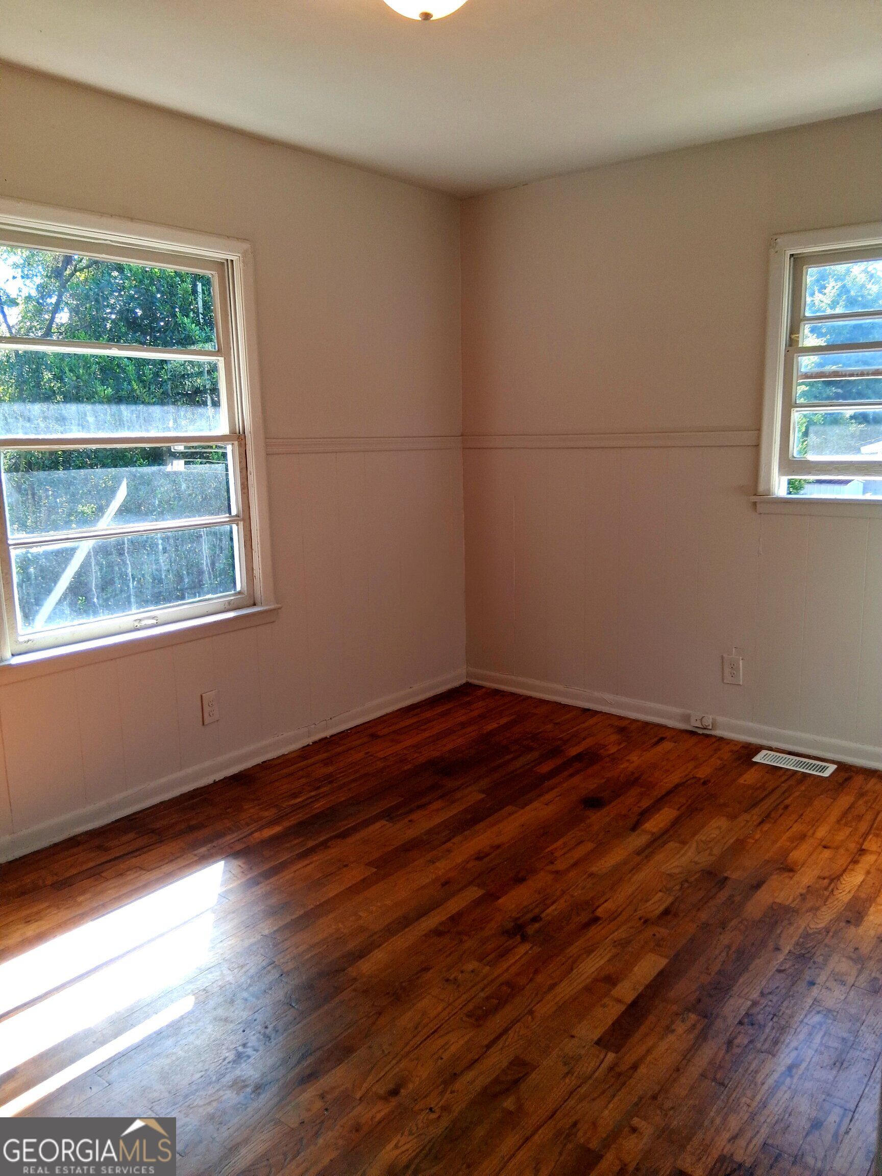 2454 Anthony Circle Property Photo 12