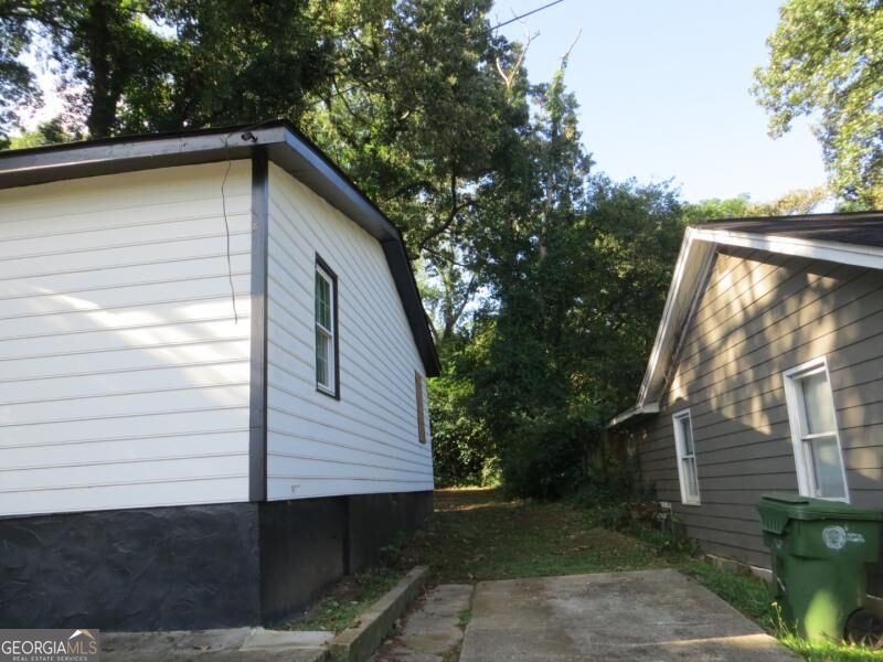 1761 Richmond Avenue Se Property Photo 4