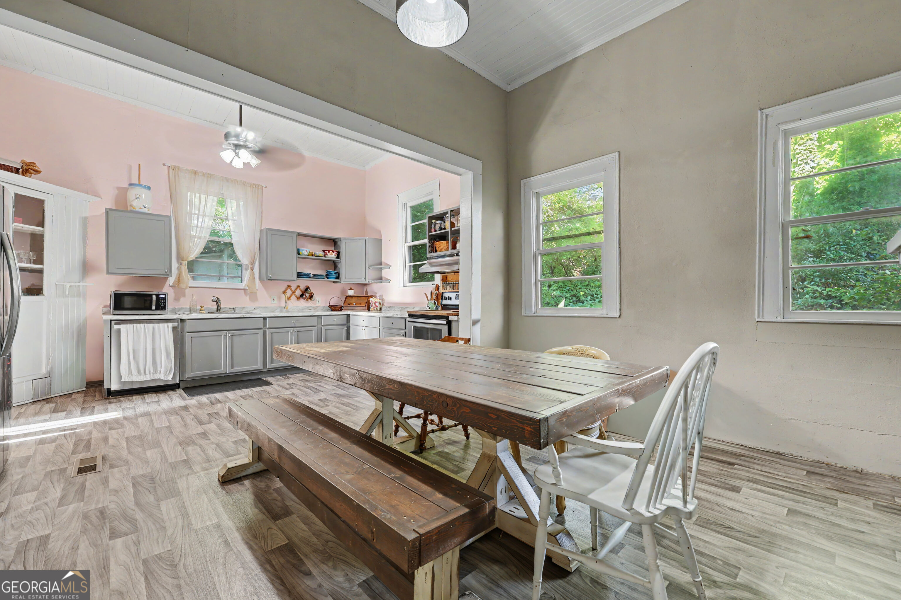 95 Hood Street Property Photo 7