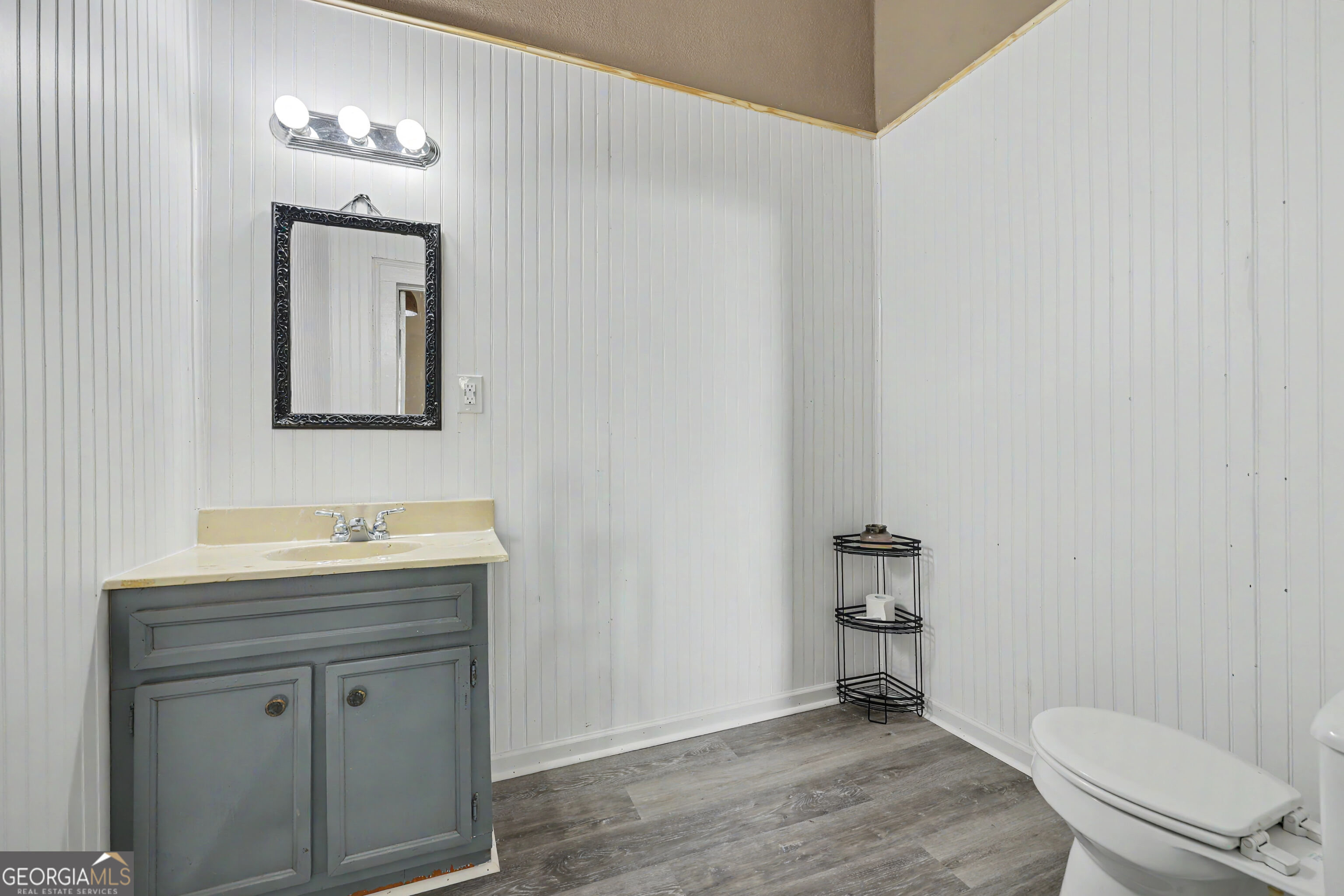 95 Hood Street Property Photo 12