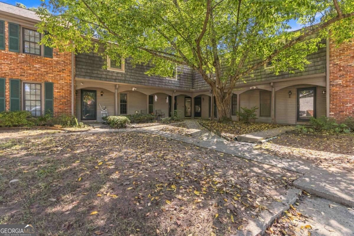 3099 Colonial Way # G Property Photo 1