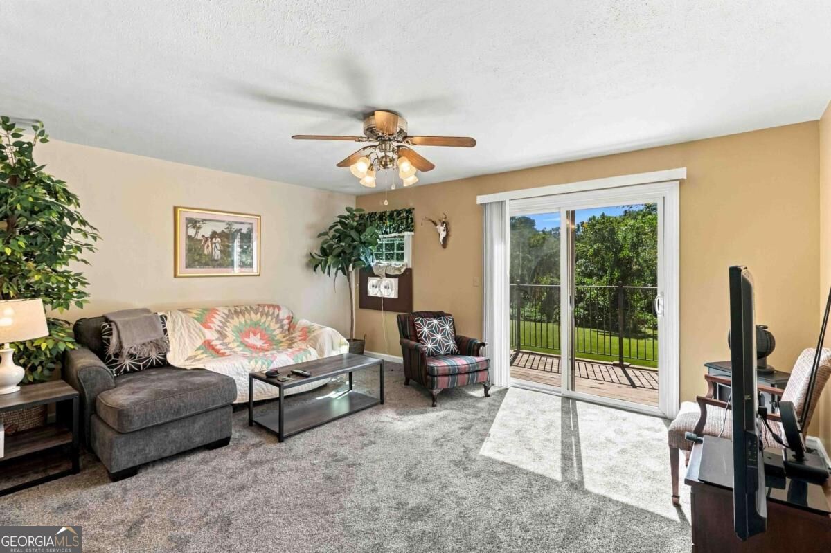3099 Colonial Way # G Property Photo 2