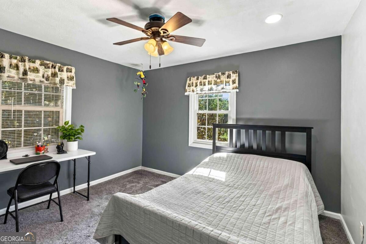 3099 Colonial Way # G Property Photo 4