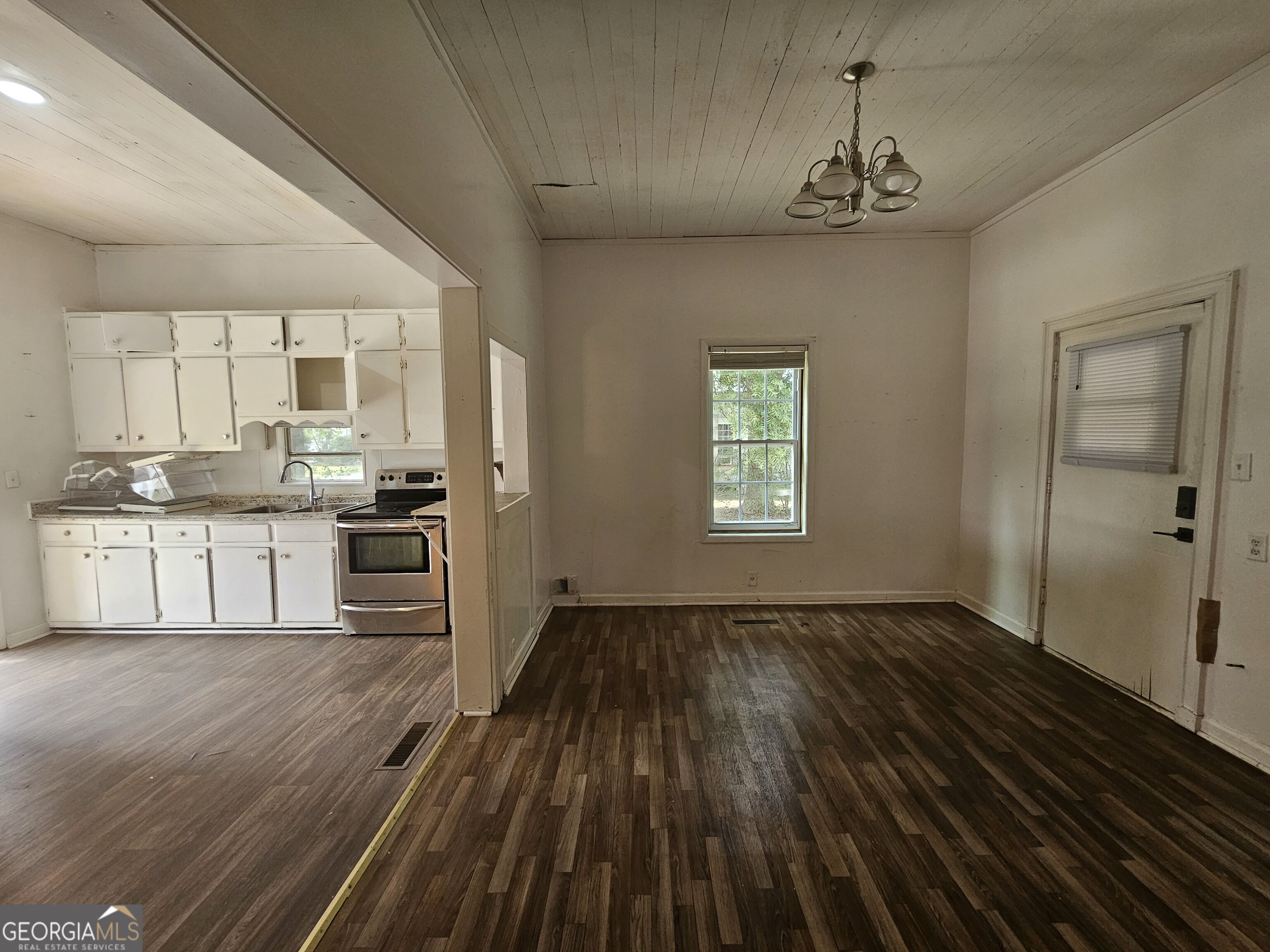 14 Mill Street Property Photo 7