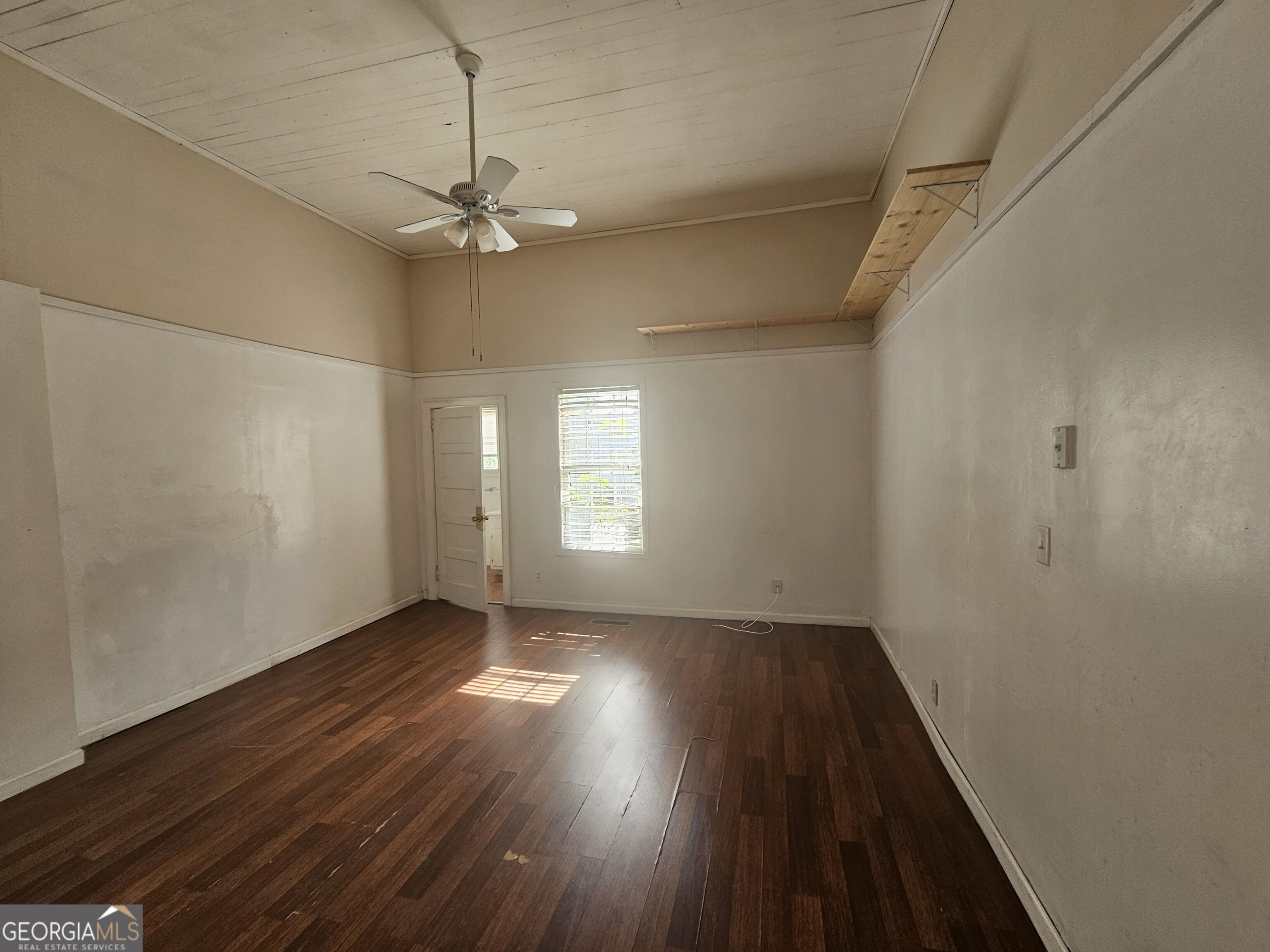 14 Mill Street Property Photo 9