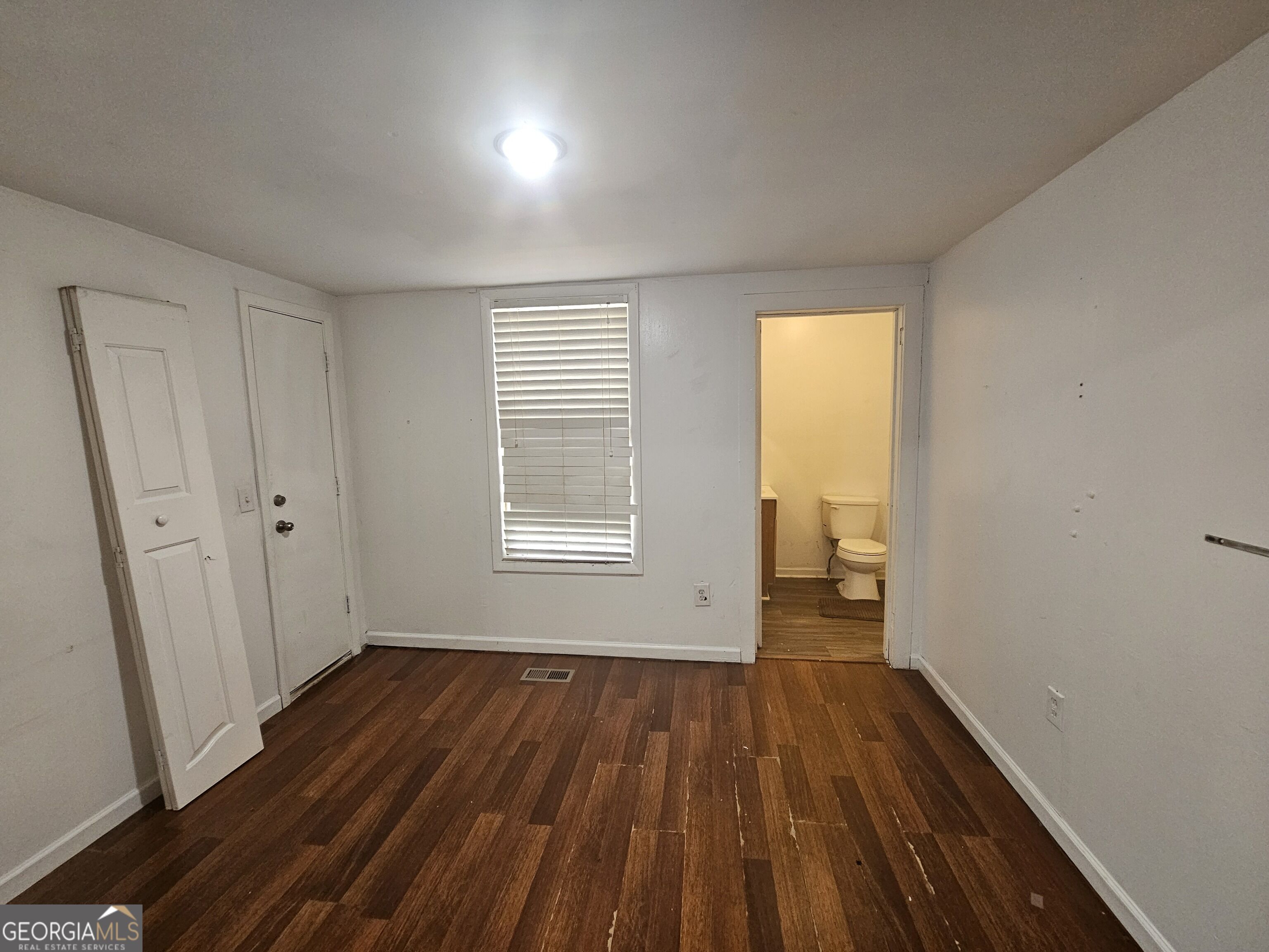 14 Mill Street Property Photo 11