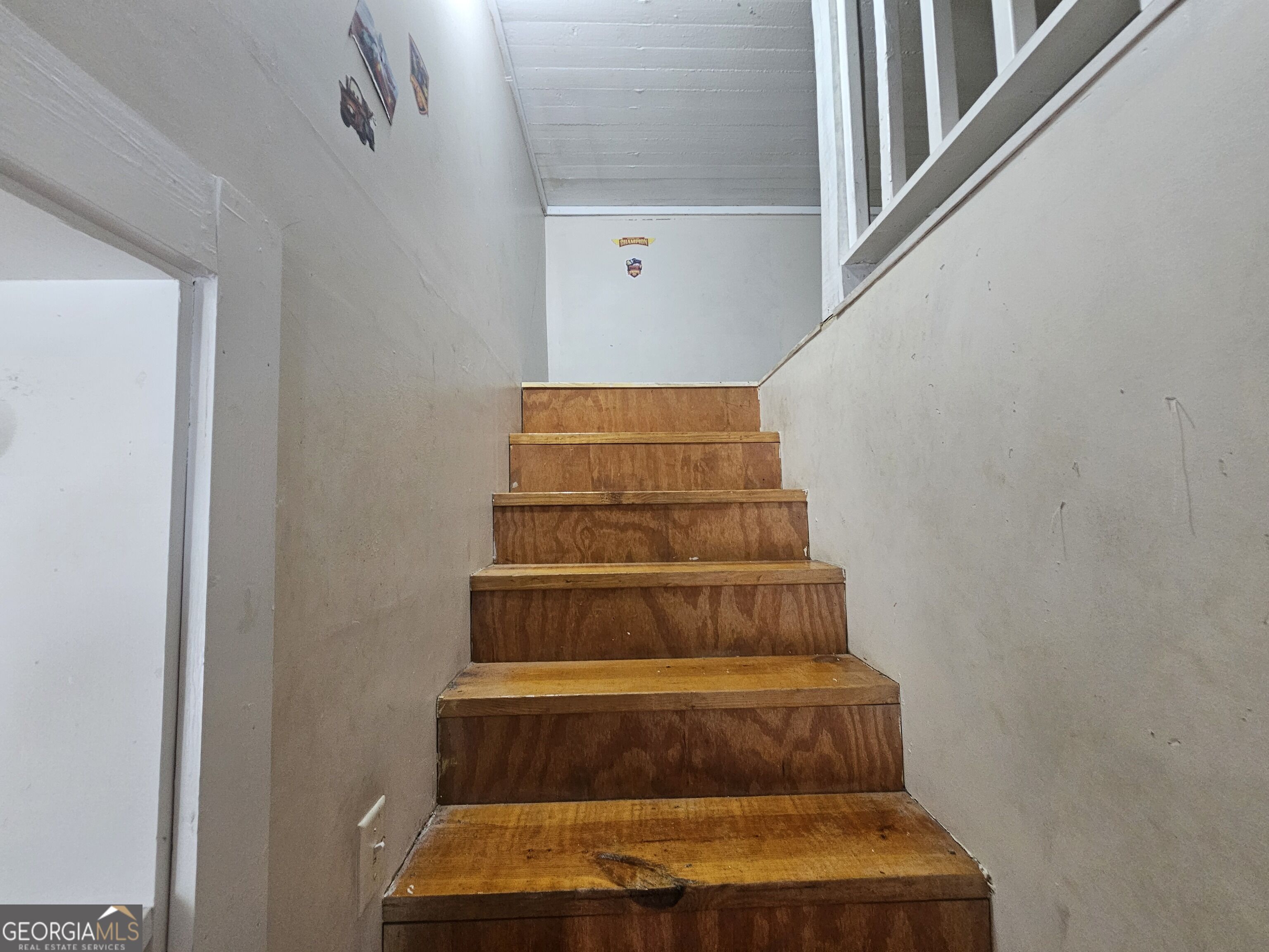 14 Mill Street Property Photo 14
