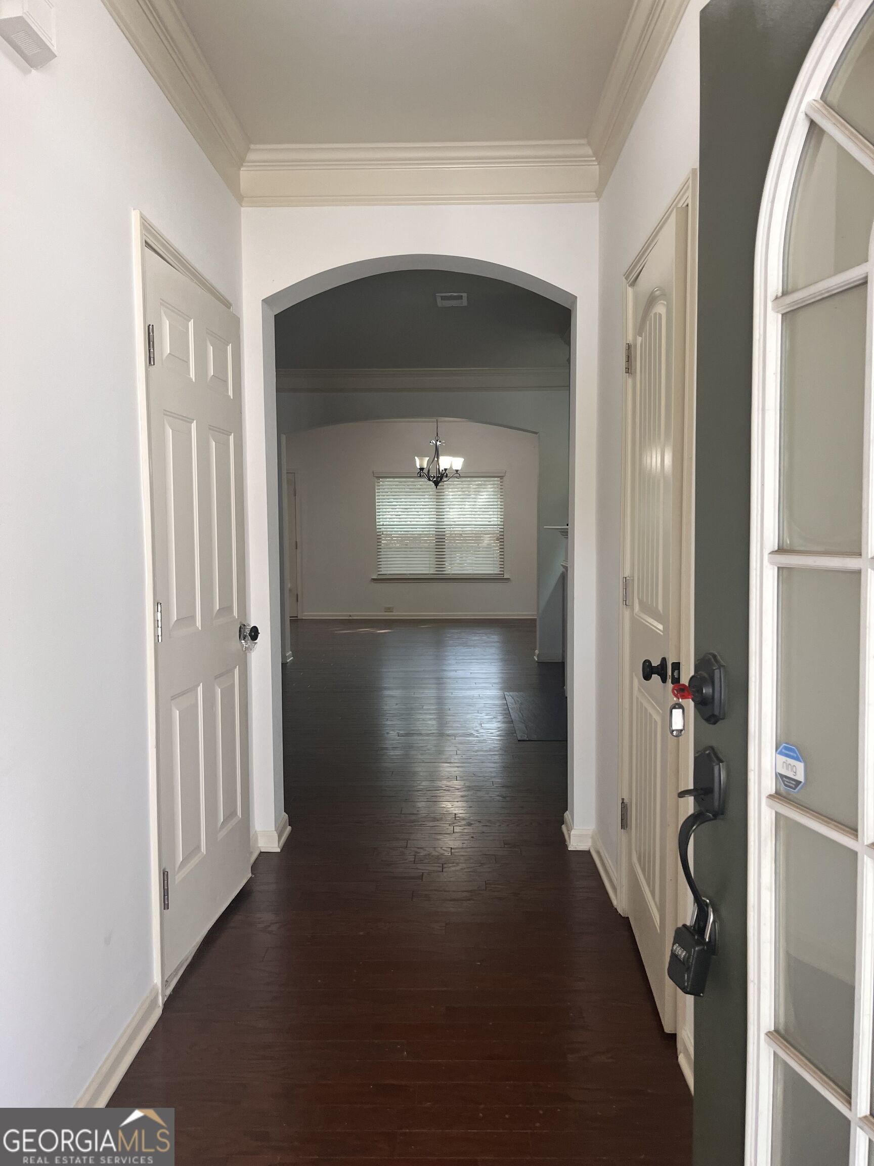 425 Village View Property Photo 3