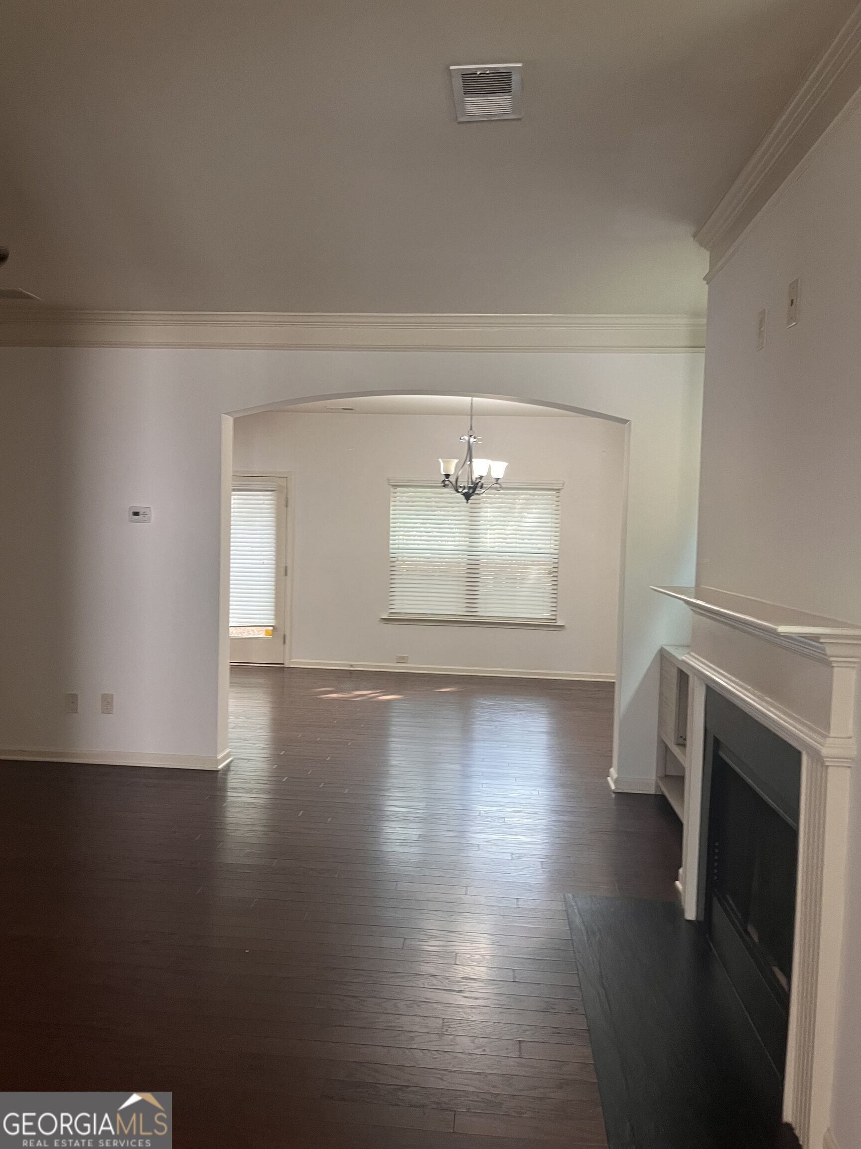 425 Village View Property Photo 10