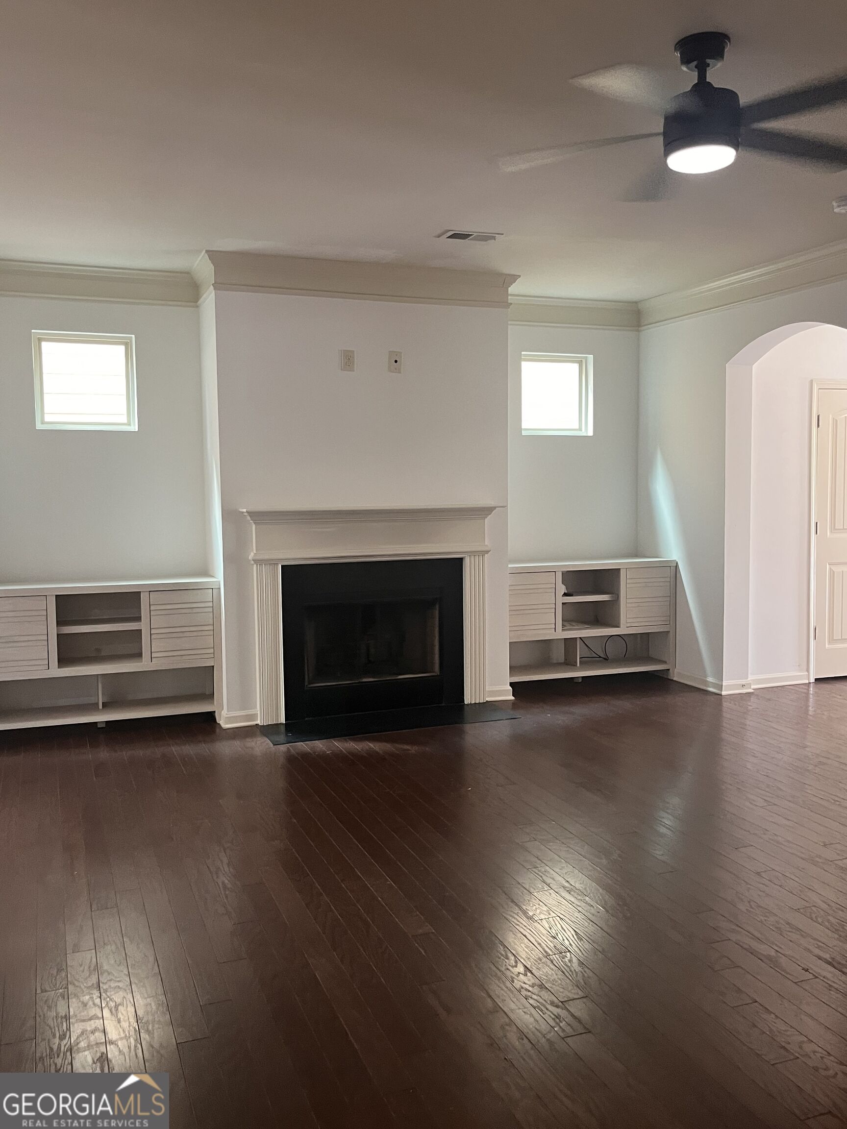 425 Village View Property Photo 11