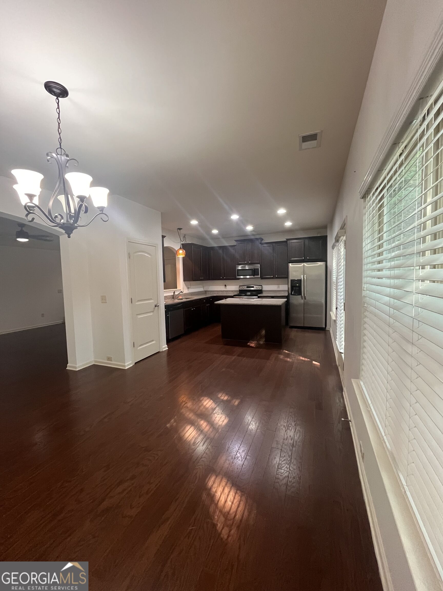 425 Village View Property Photo 19
