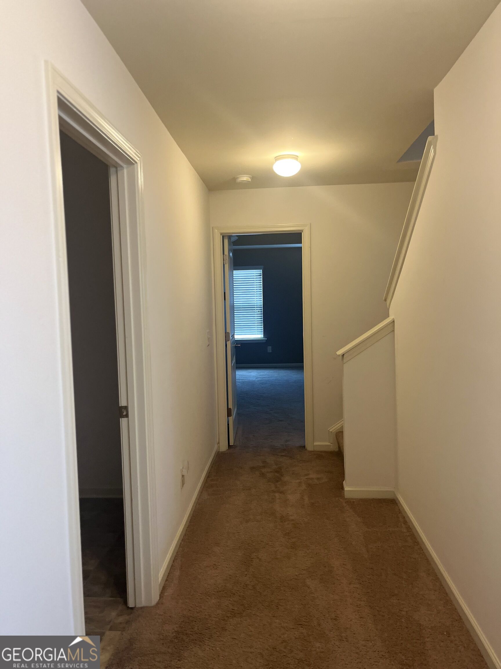 425 Village View Property Photo 24