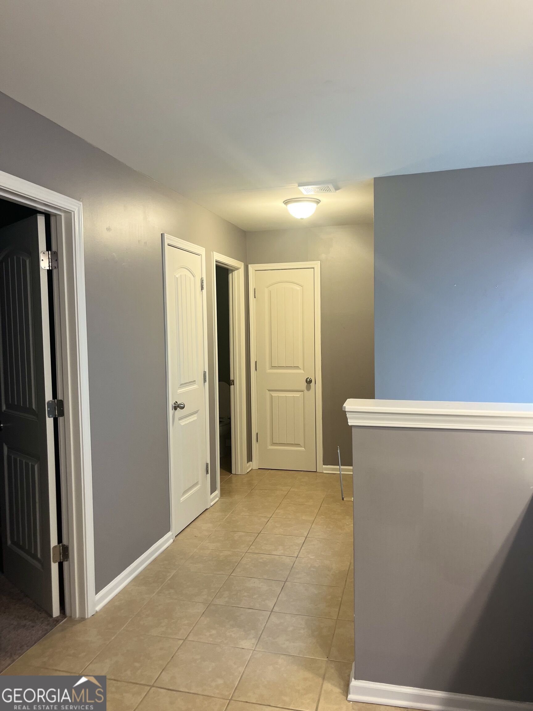 425 Village View Property Photo 34