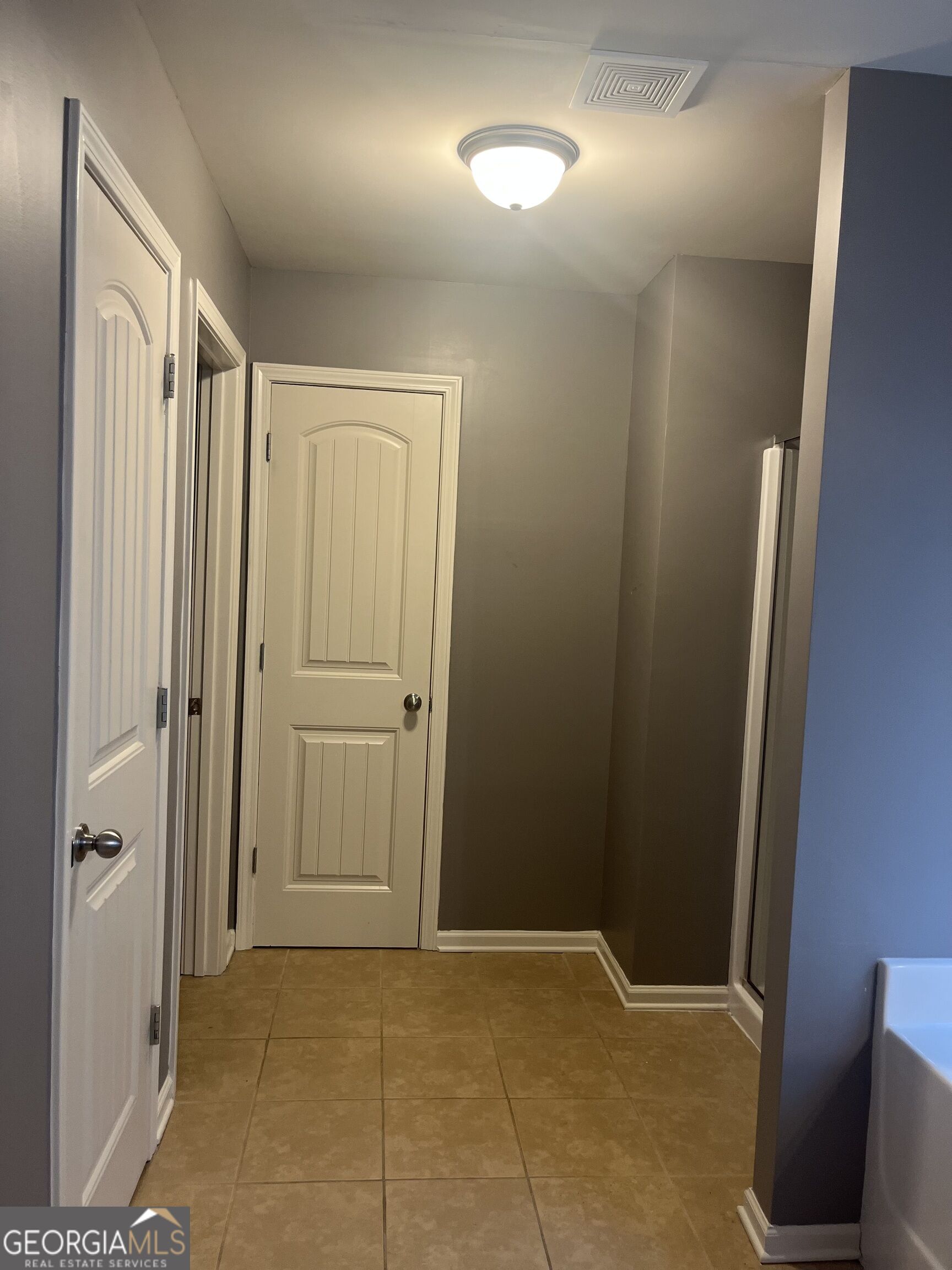 425 Village View Property Photo 36