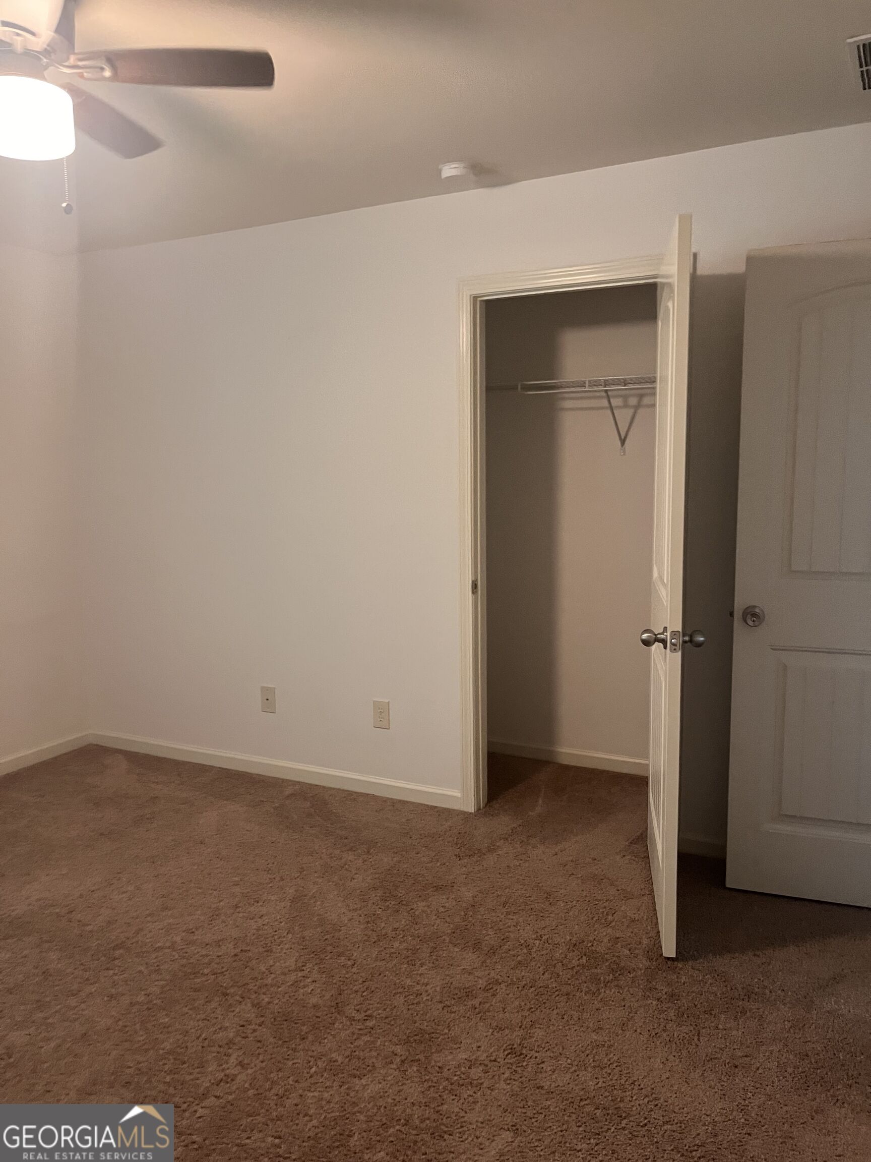 425 Village View Property Photo 40